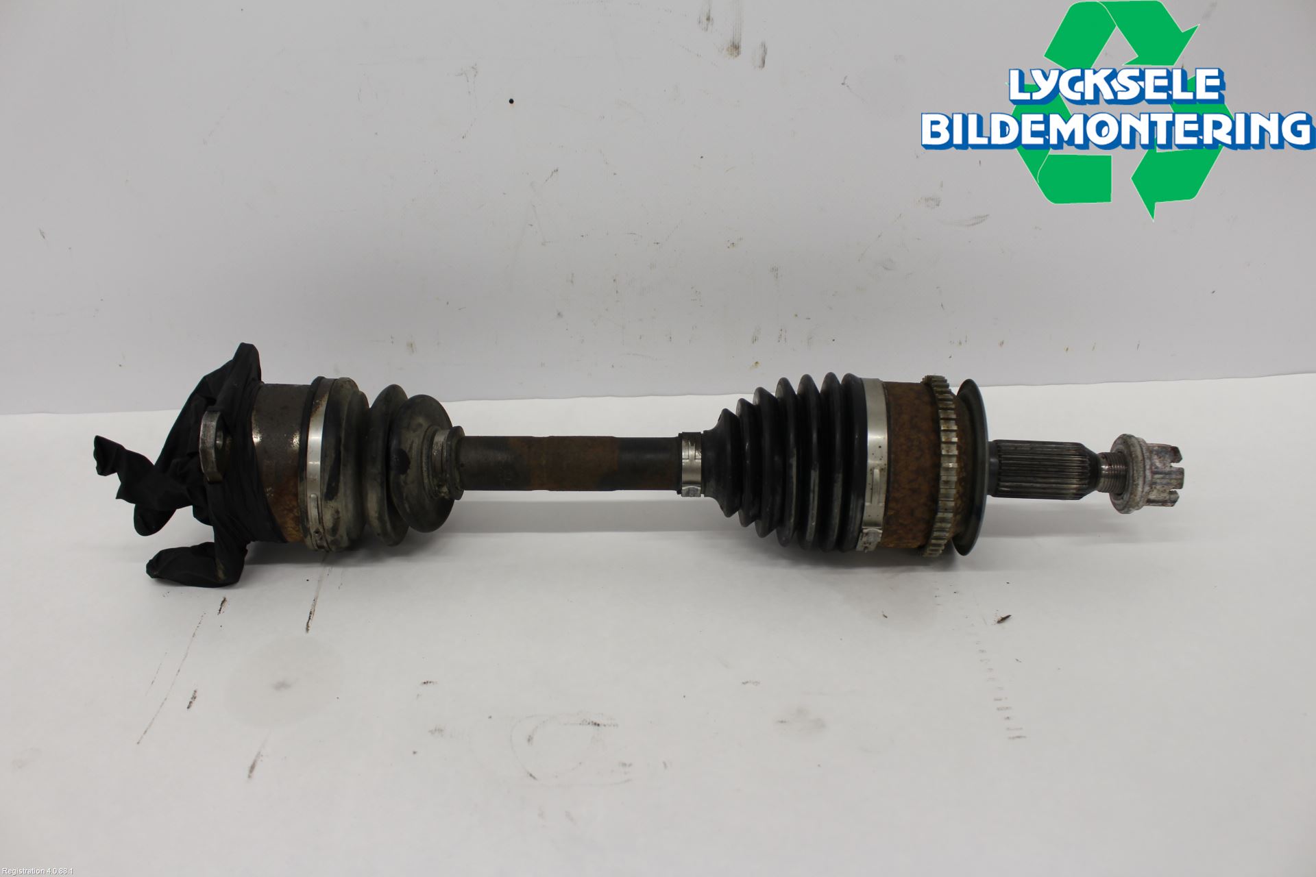 Mitsubishi L200 16-23 Drivaxel Fram Höger