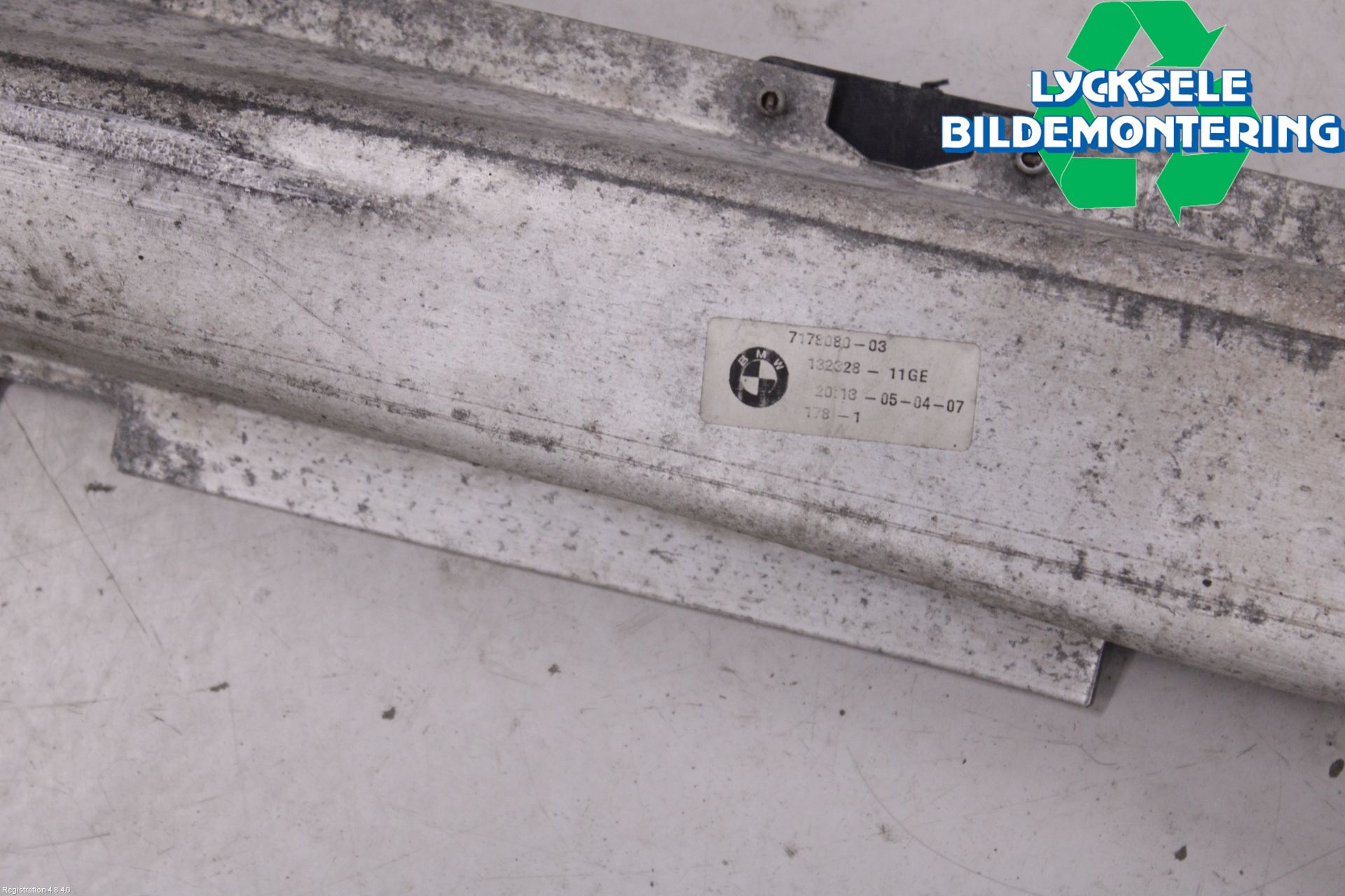 BMW 5 E60/61 Sed/Tou 02-10 Stötfångarbalk Fram