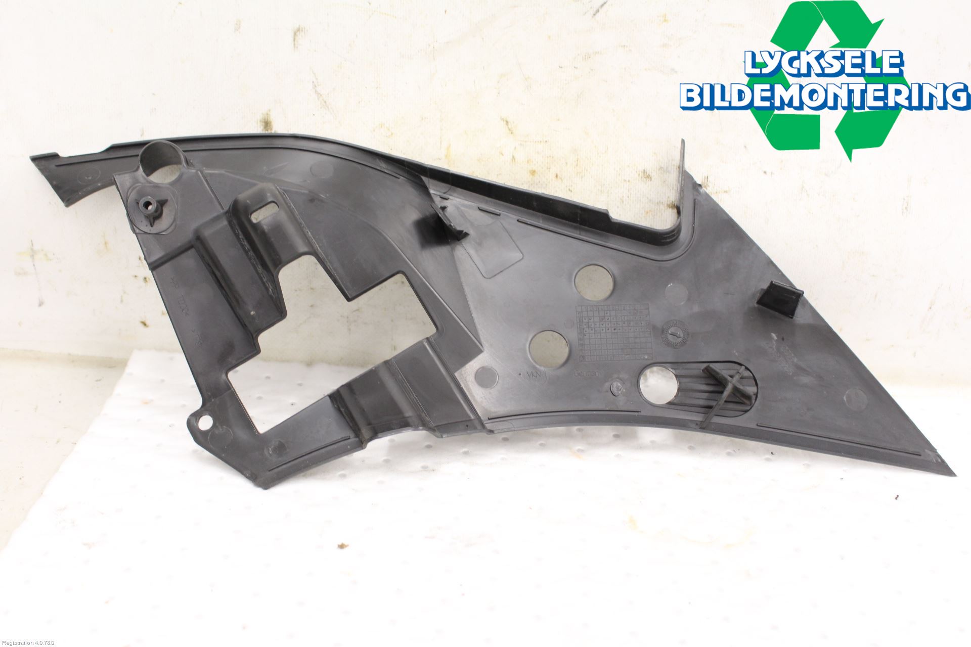 Audi A6 F2/C8 19- Front Övrigt