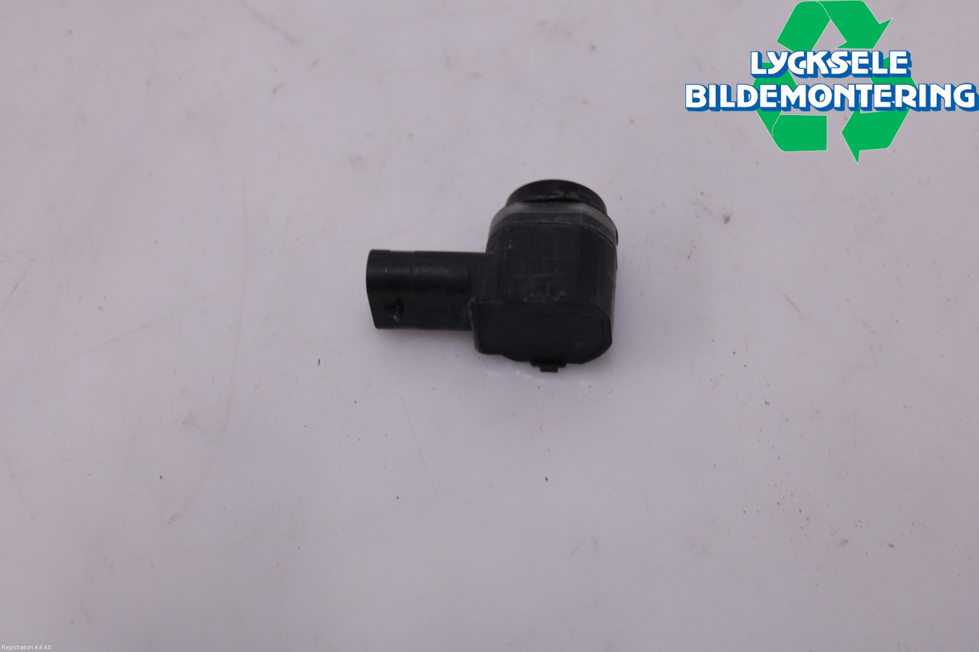 Volkswagen VW PASSAT 11-14 Parkeringshjälp Frontsensor