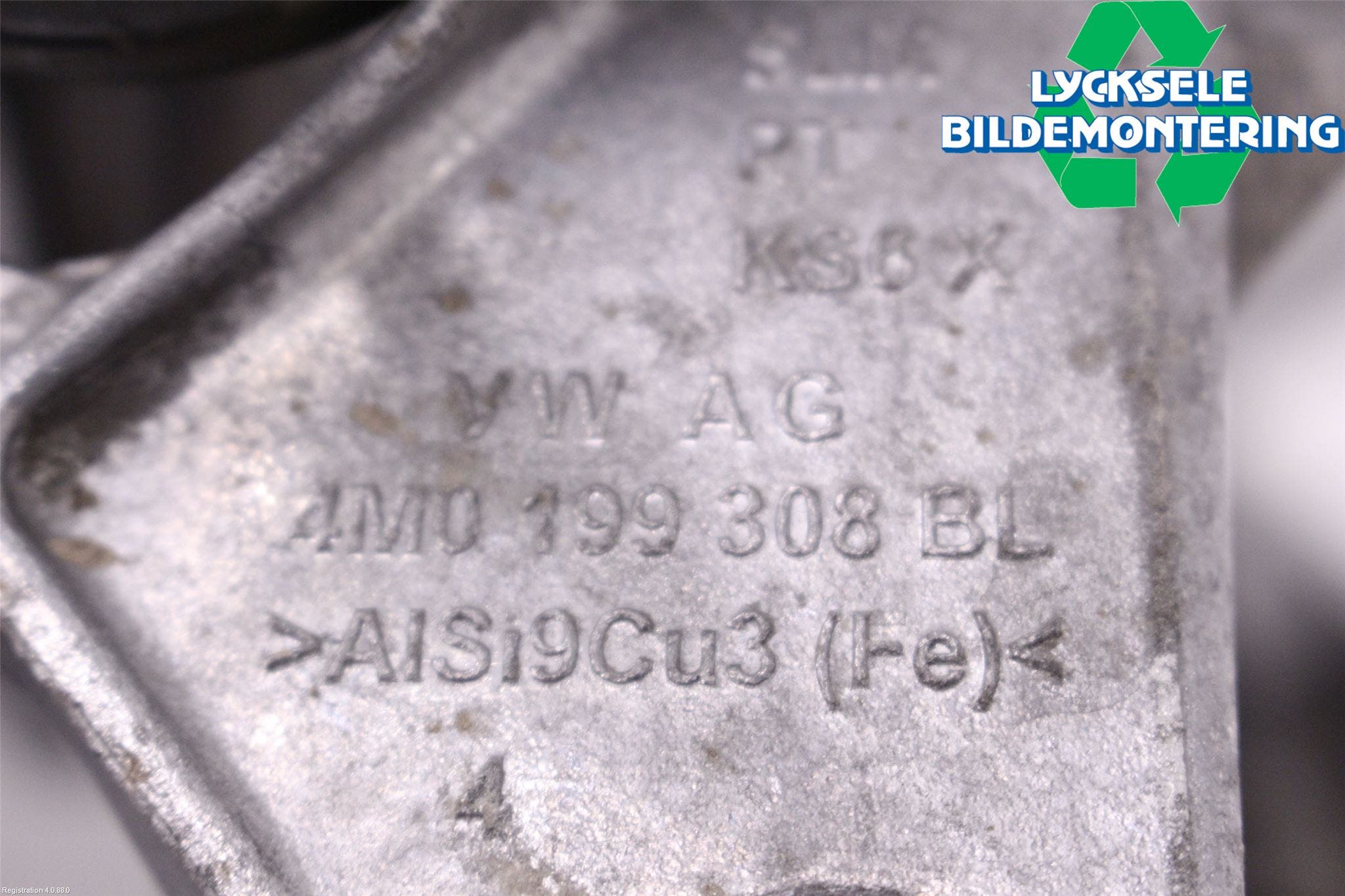 Audi A4 ALLROAD 17- Motorfäste