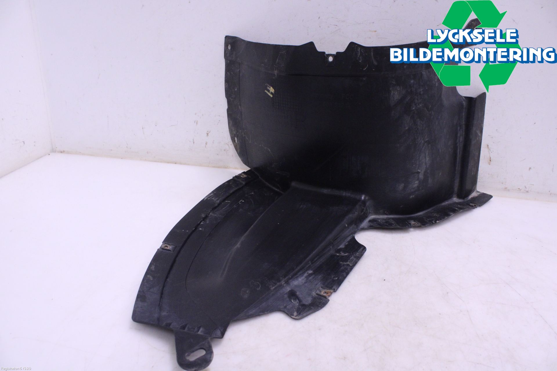 Volkswagen VW PASSAT 11-14 Skärm Inner