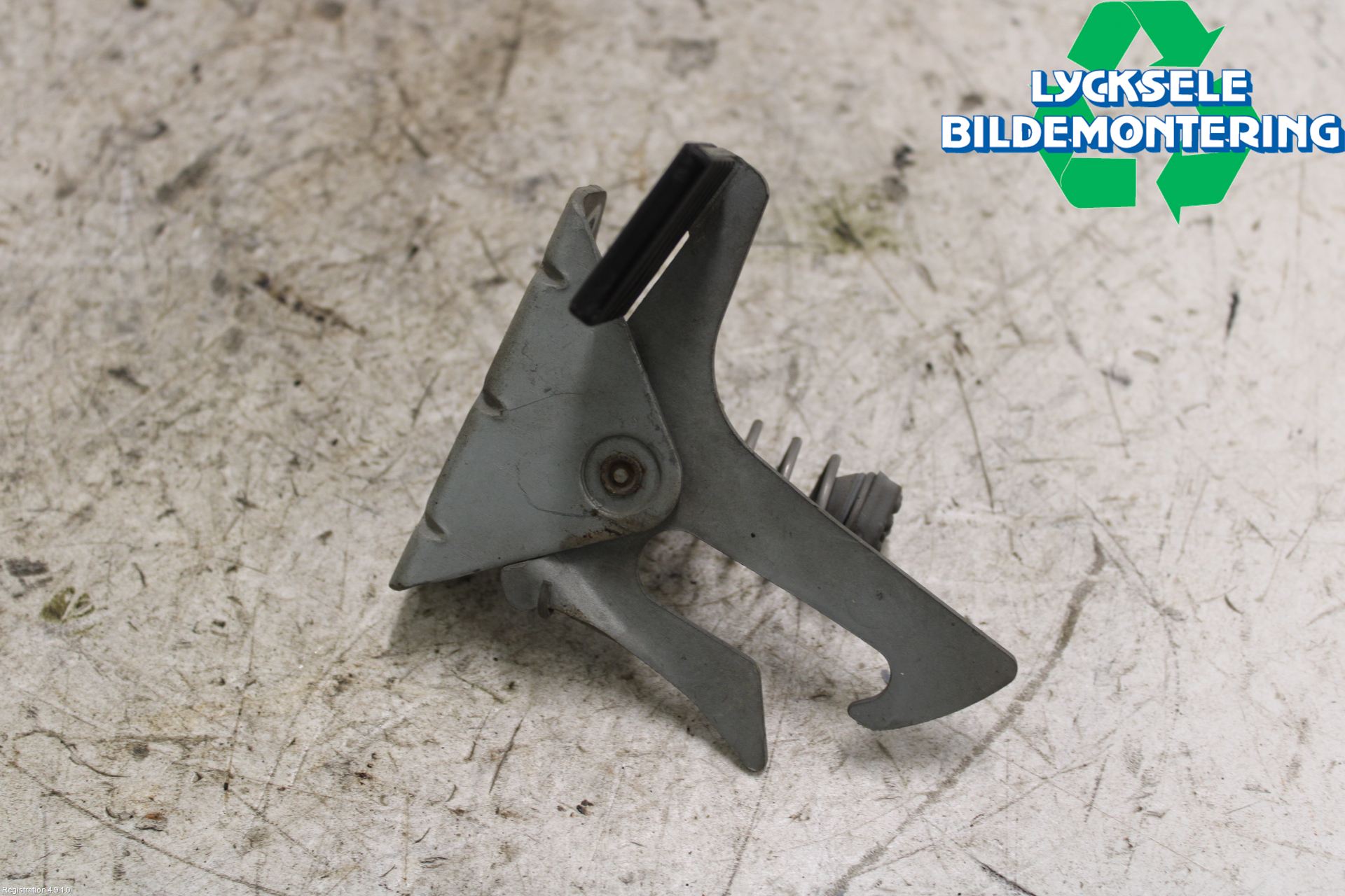 Volvo V70 05-08 Huv Spärr