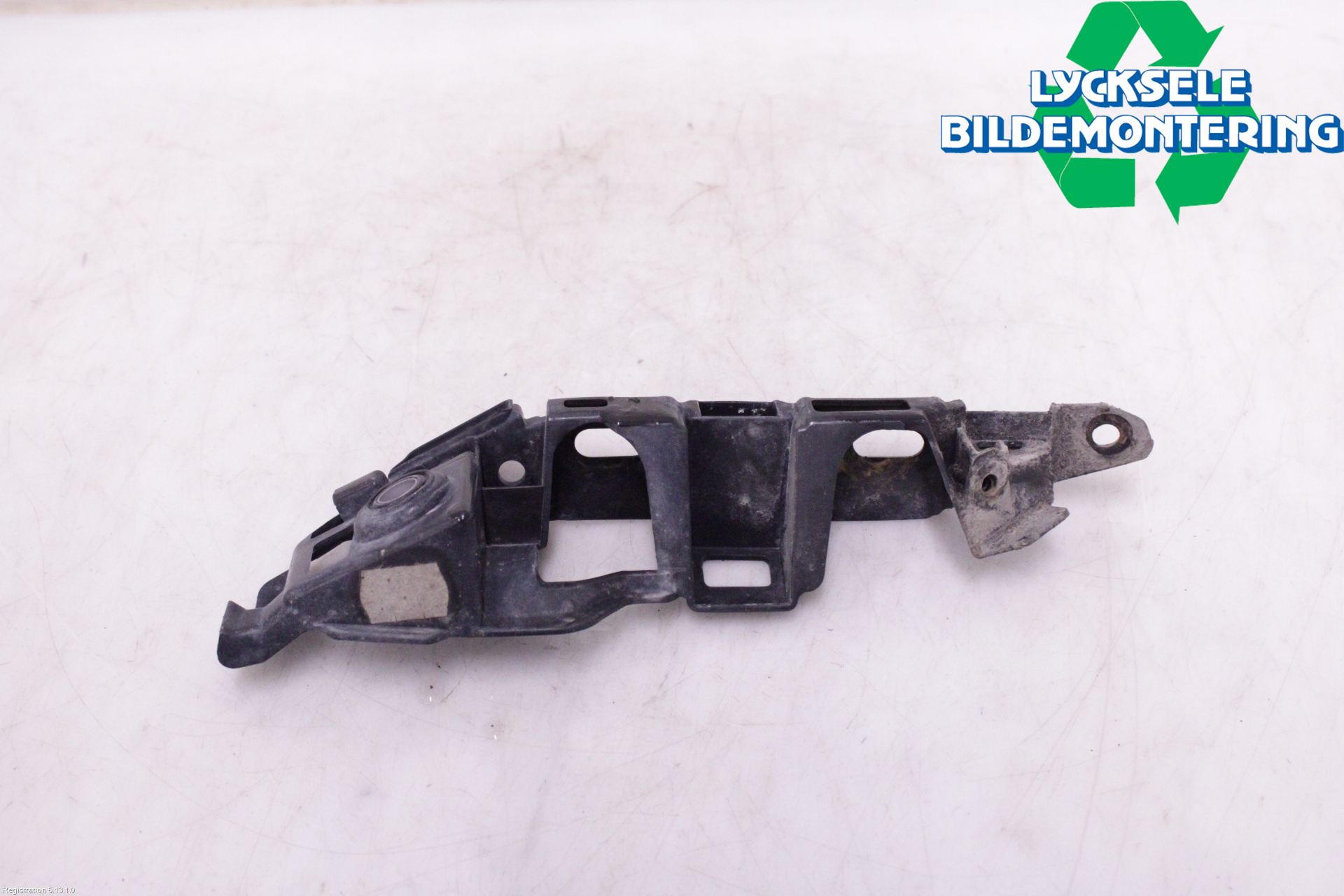 Volkswagen VW GOLF / E-GOLF VII 13-20 Stötfångarfäste Fram Hö