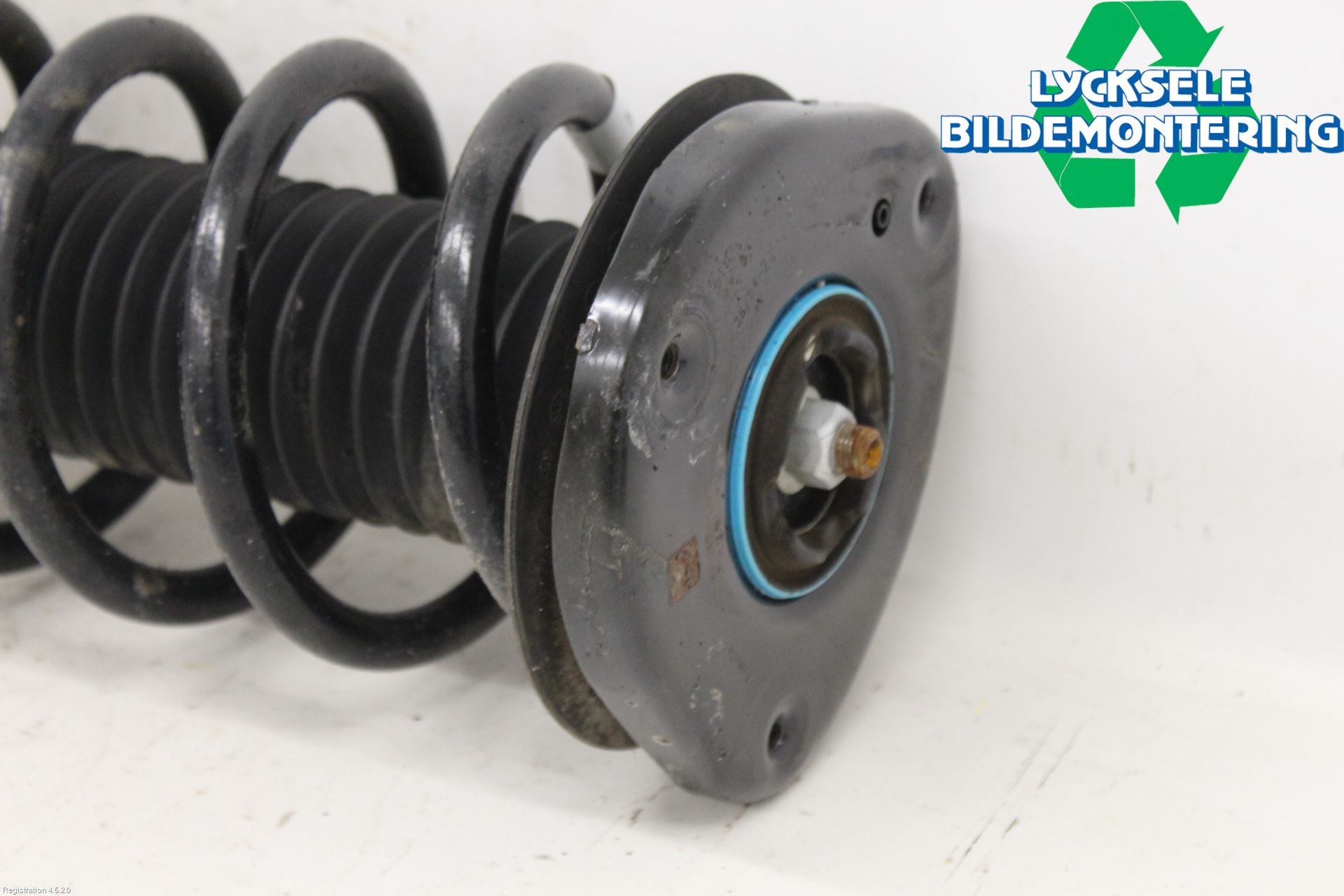 Ford MUSTANG Mach-E 21- Fjäderben Fram Höger