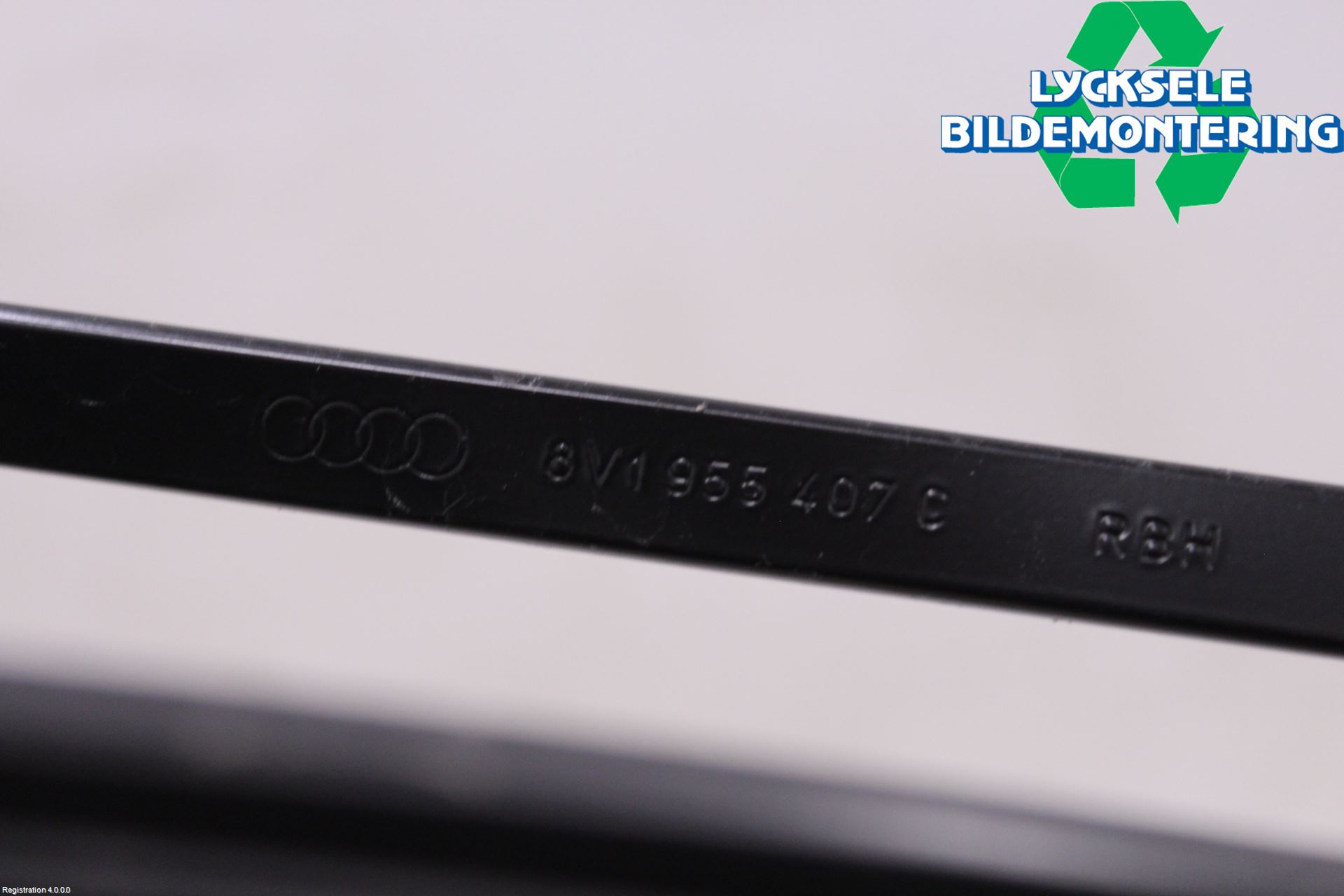 Audi A3/S3 8V 13-20 Torkararm Armar Vindruta