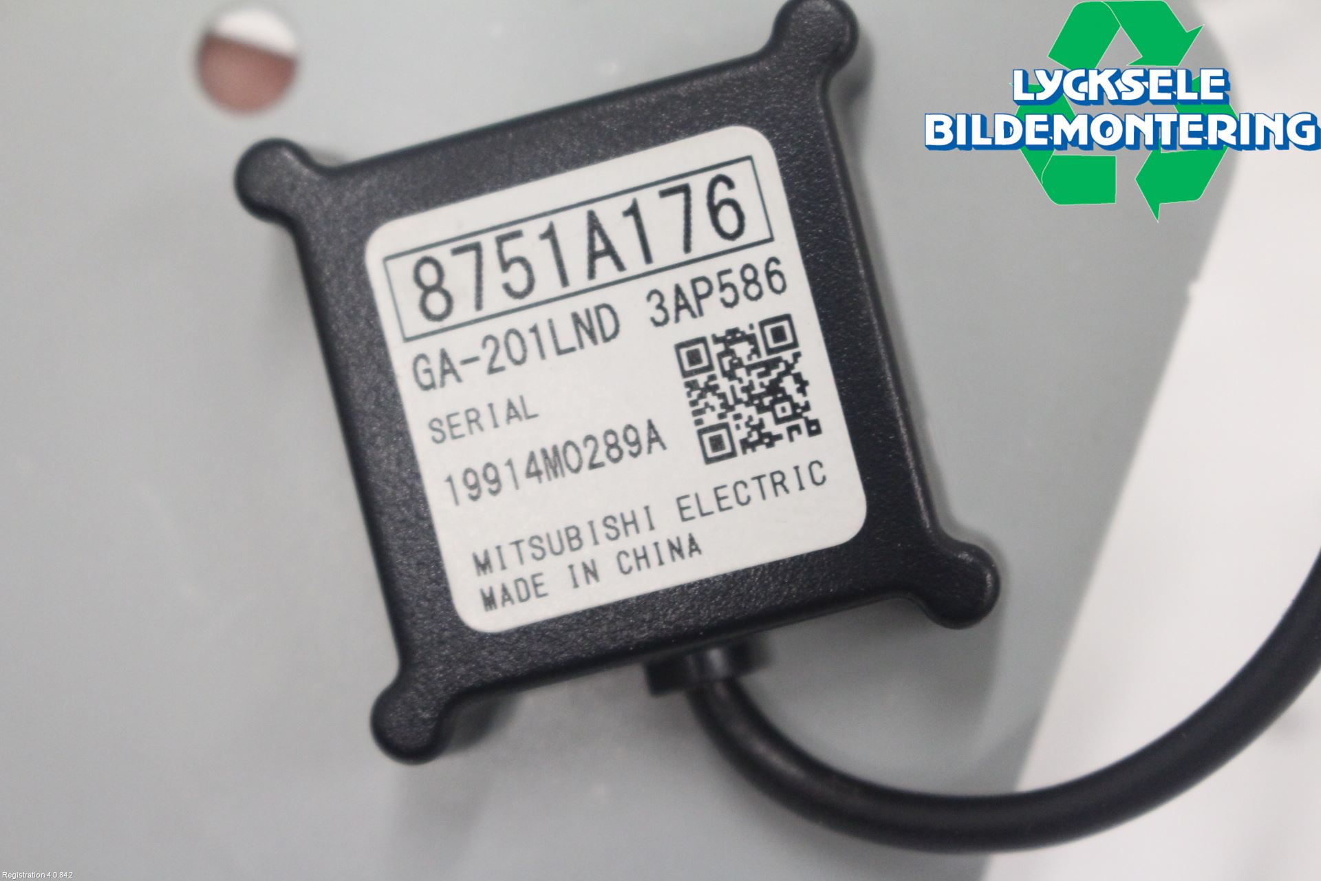 Mitsubishi OUTLANDER 13-21 Antenn El