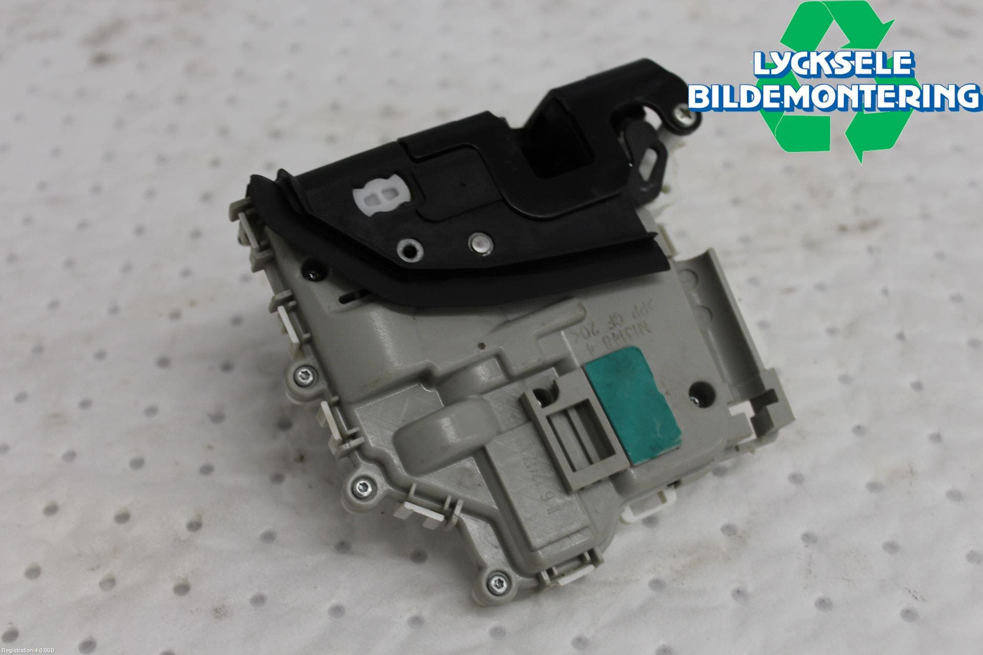 Audi A4/S4 B9 16-19 Låskista-Dörrlås