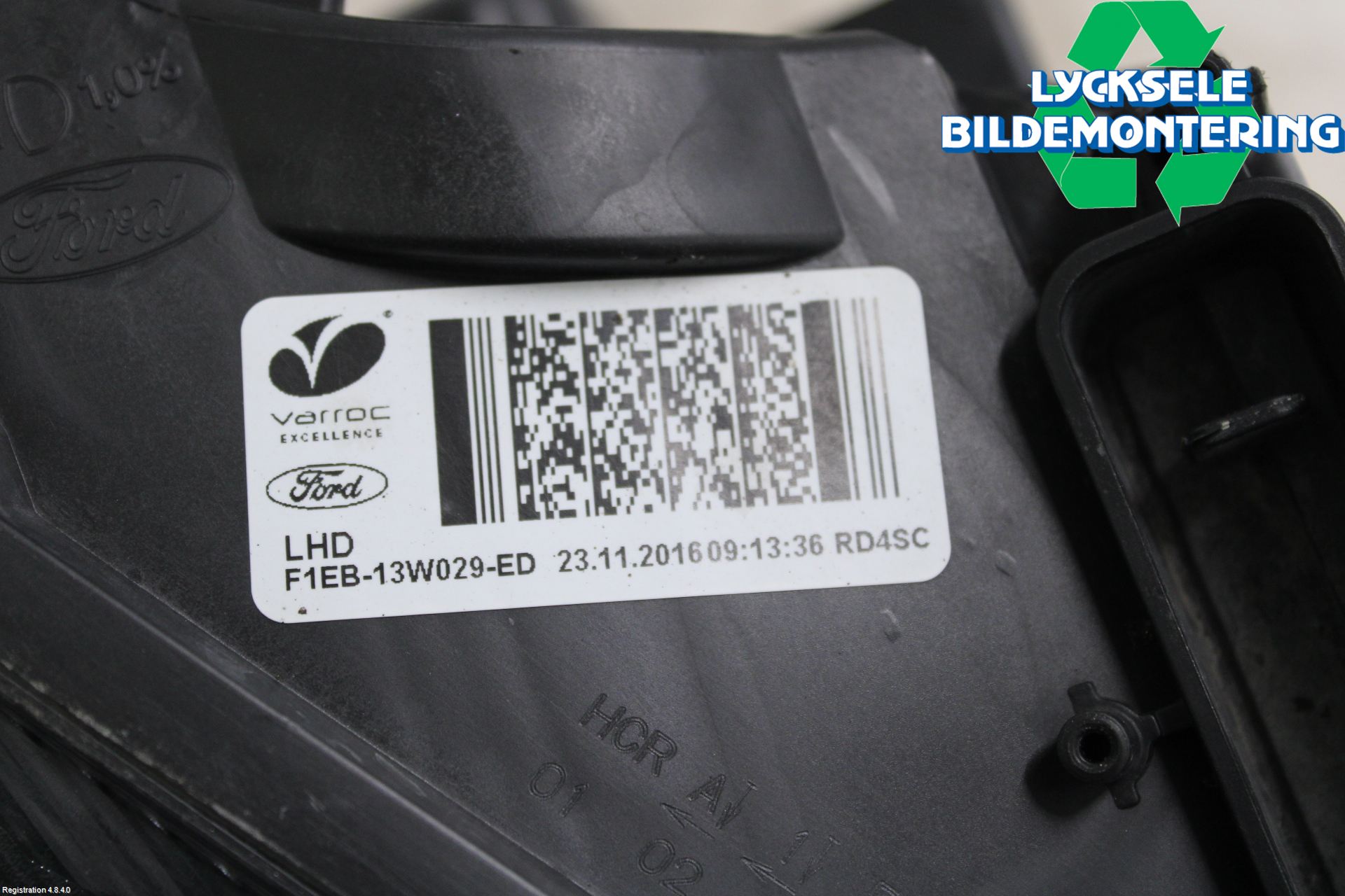 Ford FOCUS 15-18 Strålkastare Höger