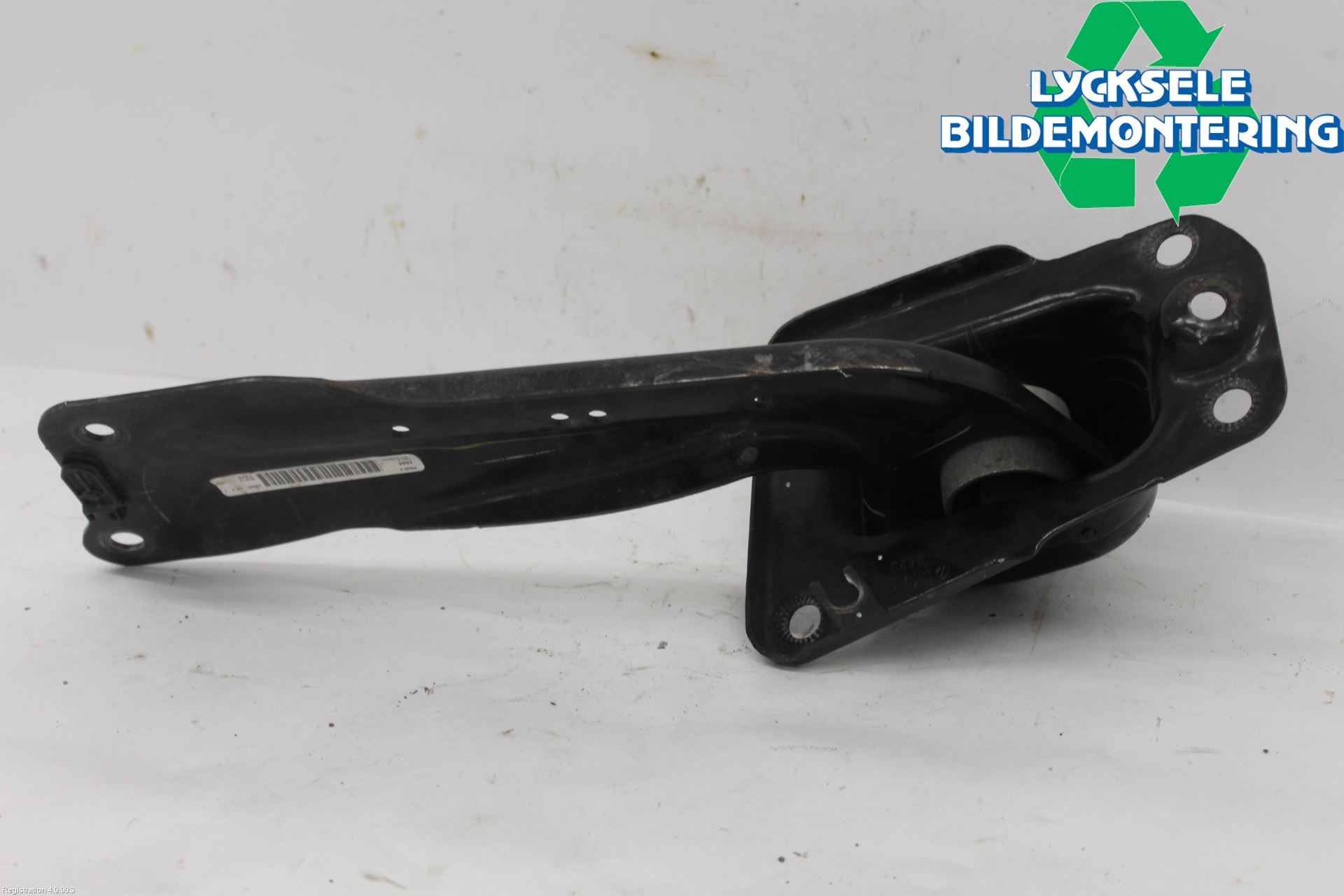 Volkswagen VW TIGUAN 16-24 Bärarm Bak Höger