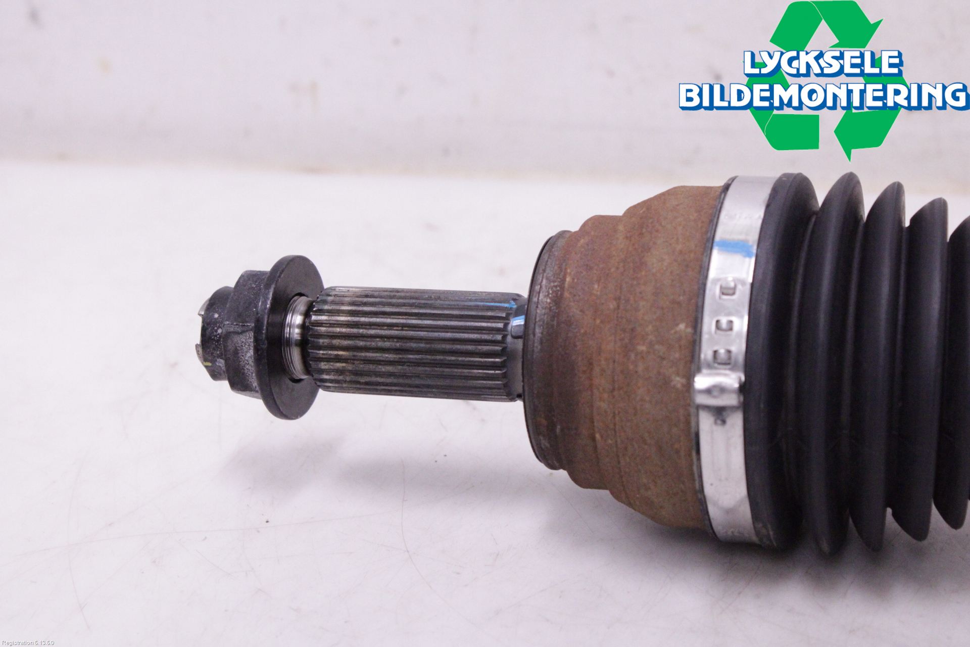 Kia CEED/CEED SW 19- Drivaxel Fram Höger