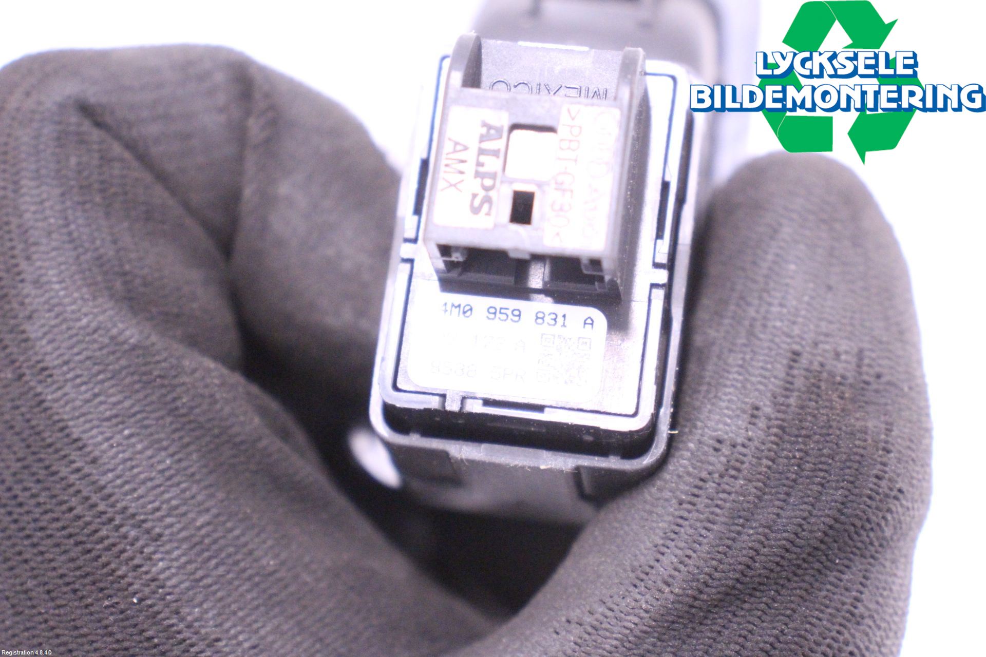 Audi A4/S4 B9 20- Strömställare Baklucka