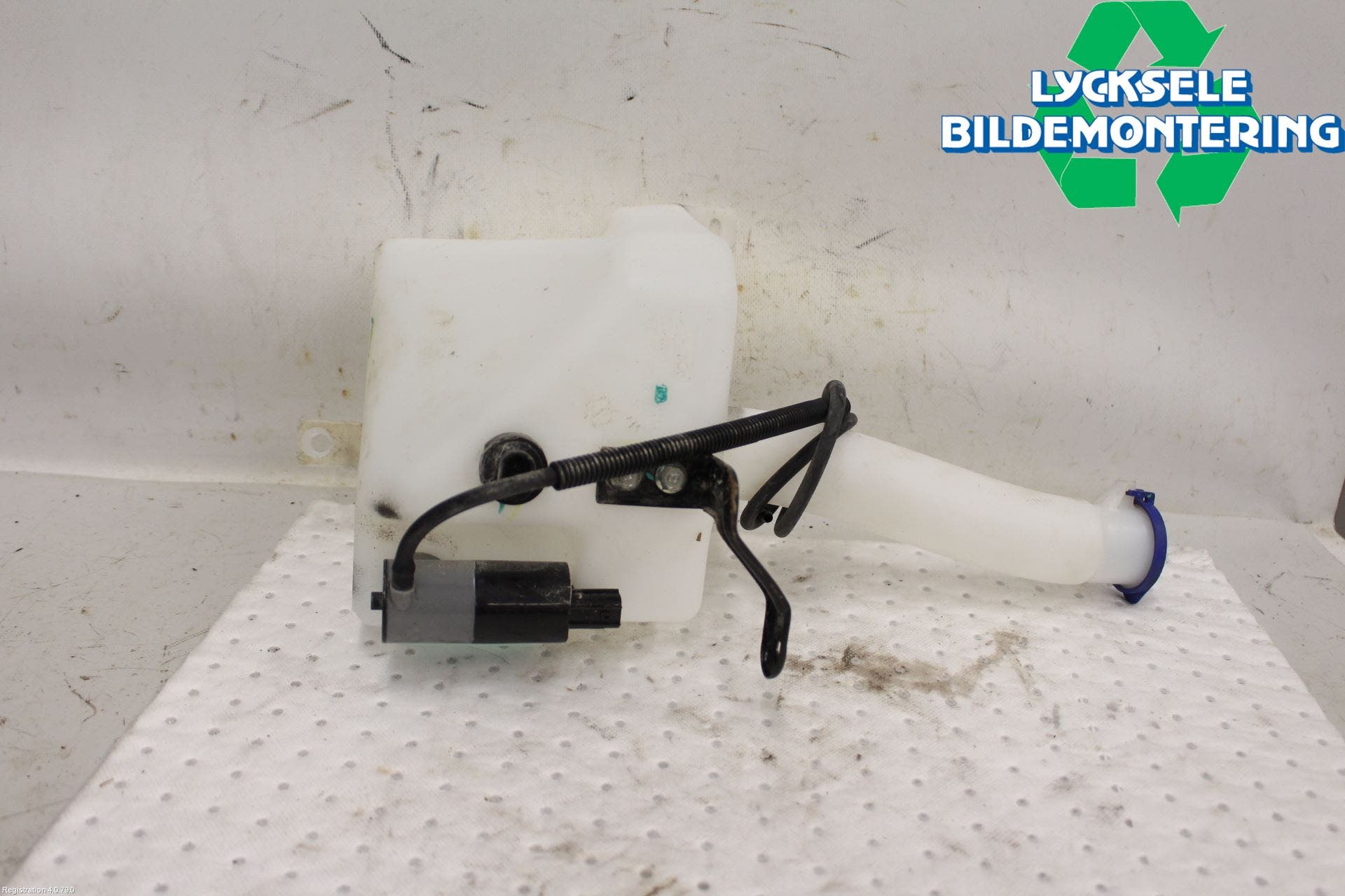 Ford RANGER EU 12-23 Spolartank Vindruta