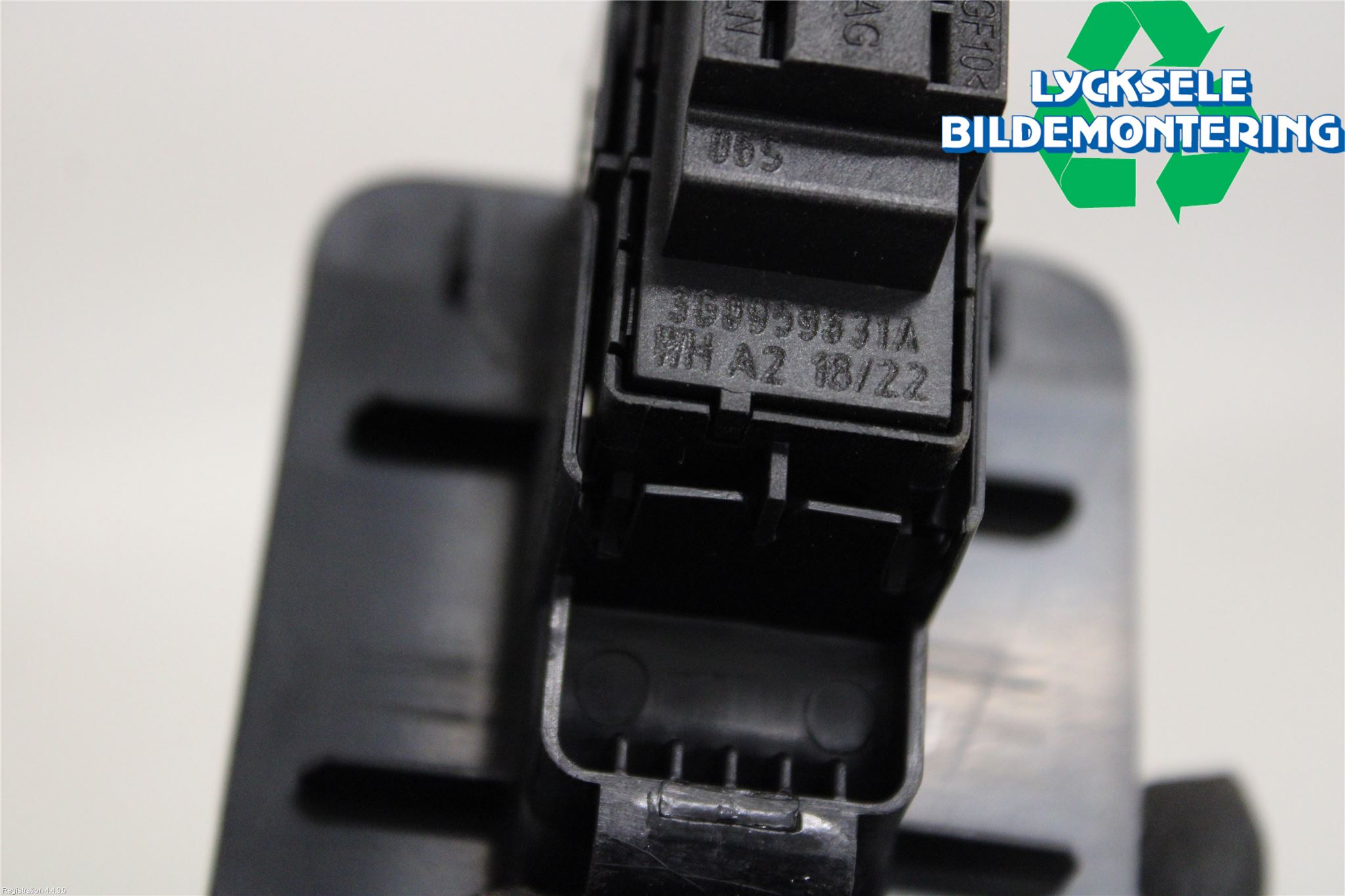 Cupra LEON 21- Strömställare Baklucka