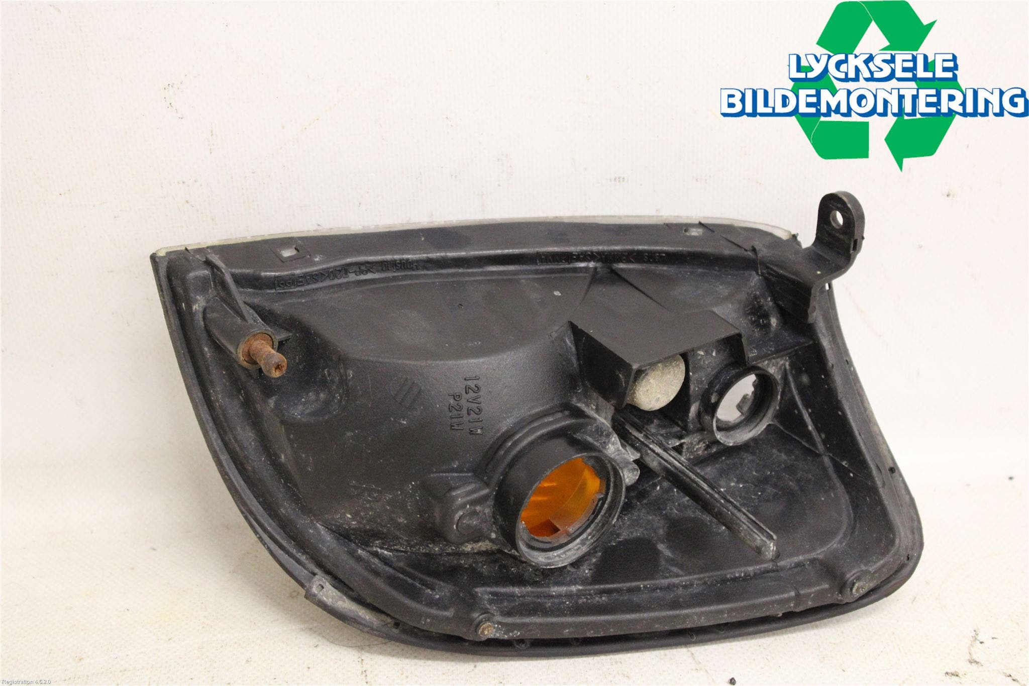 Nissan NAVARA 98-05 Blinkers Fram Höger