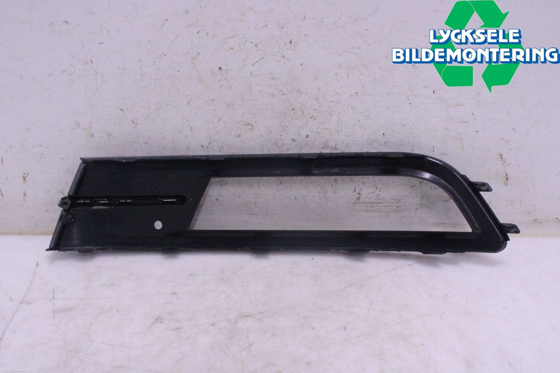 Volkswagen VW PASSAT 15-19 Dimljussarg Fram