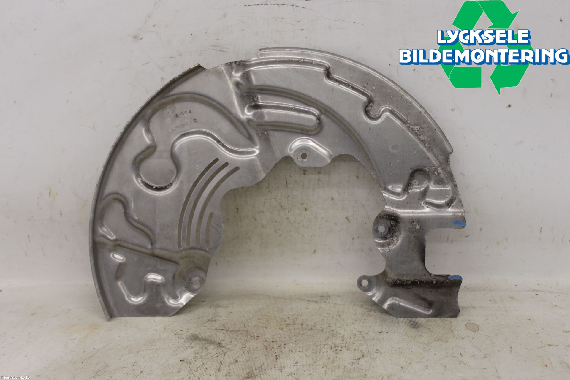 Ford MUSTANG Mach-E 21- Bromssköld Fram