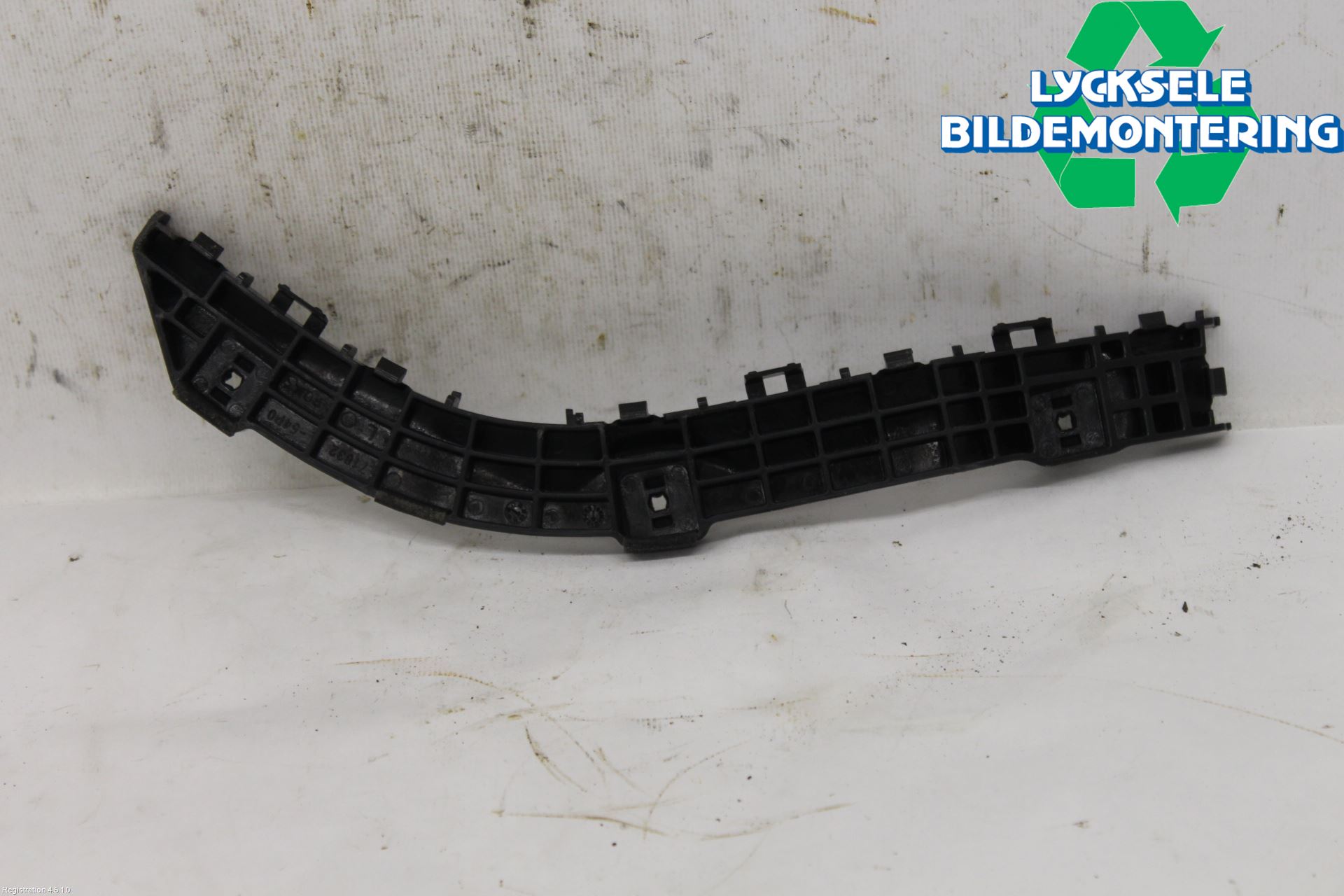 Suzuki VITARA 15- Stötfångarfäste Bak Vä