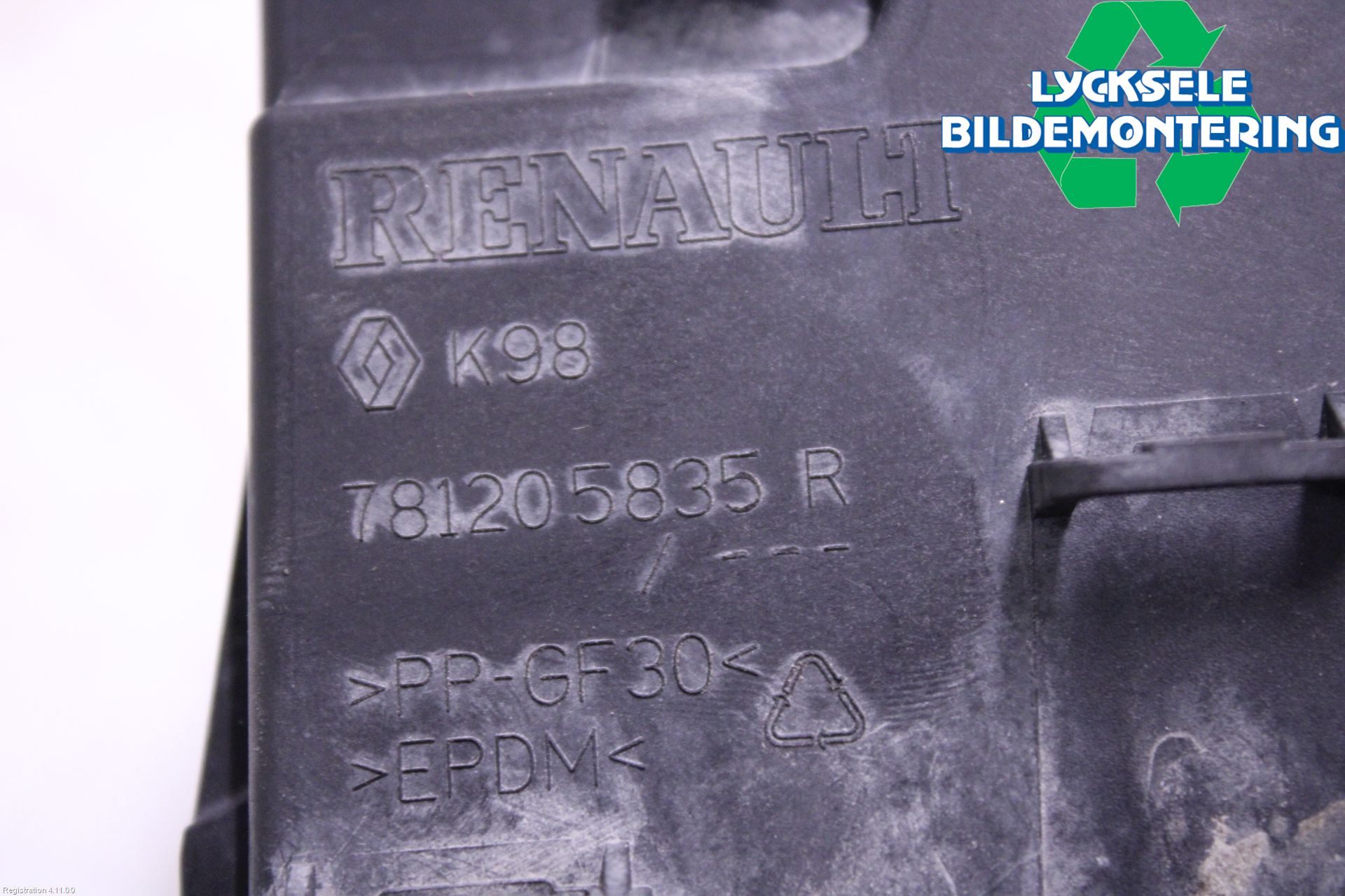 Renault CLIO IV 16-19 Tanklucka