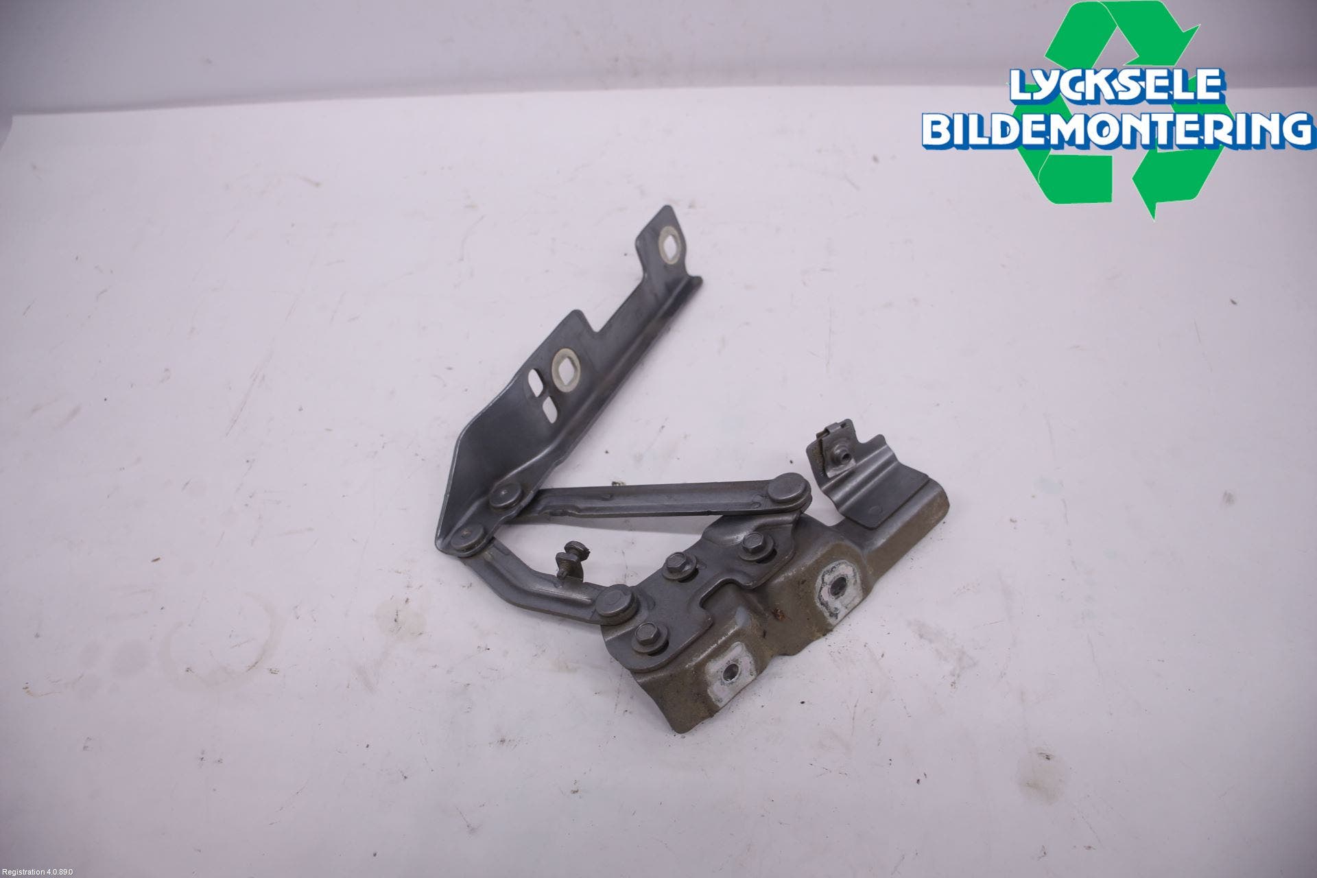 Opel ASTRA J 10-15 Huvgångjärn