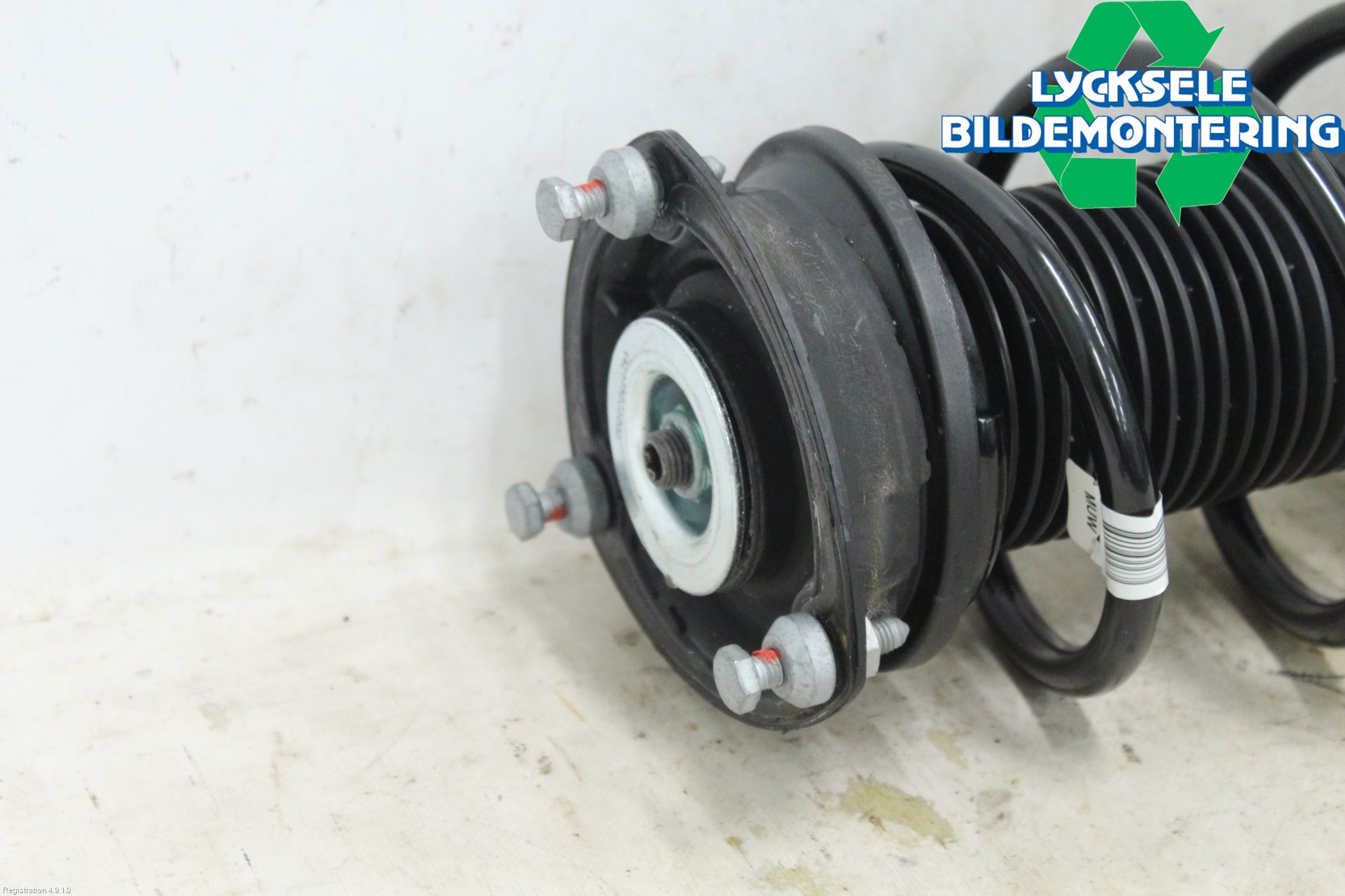 Audi Q3 F3 19- Fjäderben Fram Höger