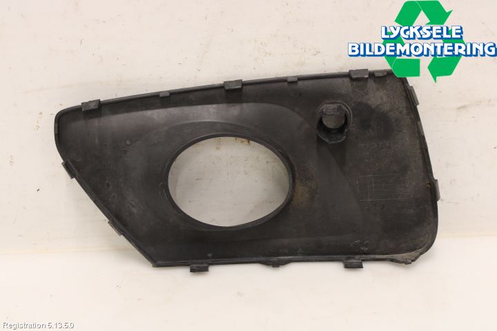 Volvo XC70 14-16 Dimljussarg Fram