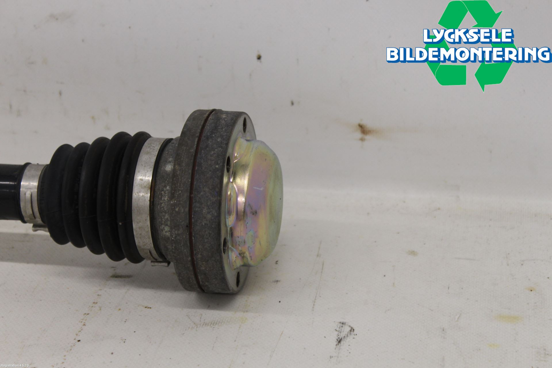 Audi A4 ALLROAD 09-16 Drivaxel Bak Höger