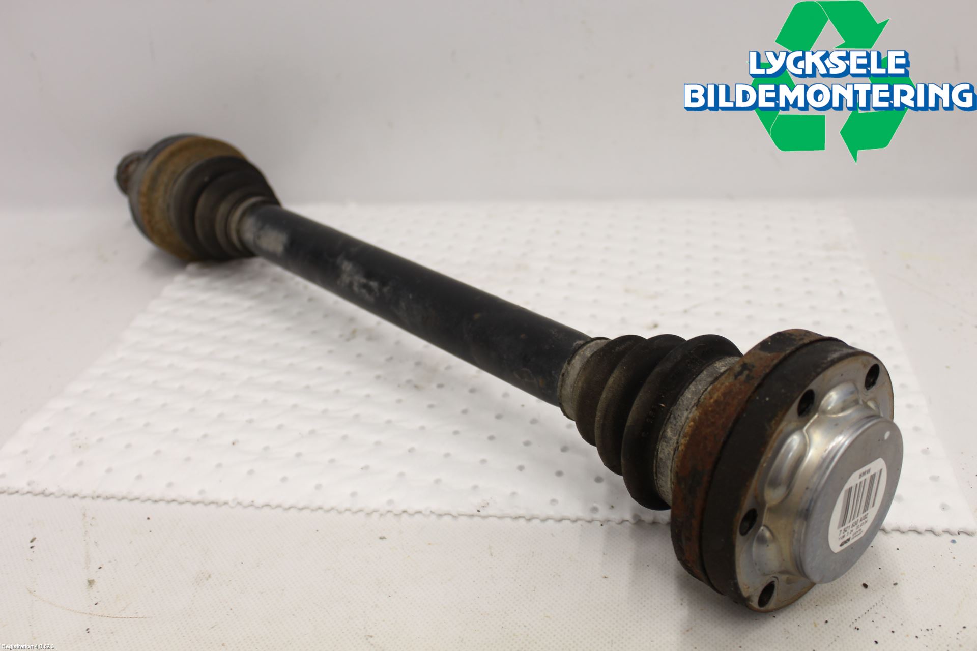 BMW 5 E60/61 Sed/Tou 02-10 Drivaxel Bak Vänster
