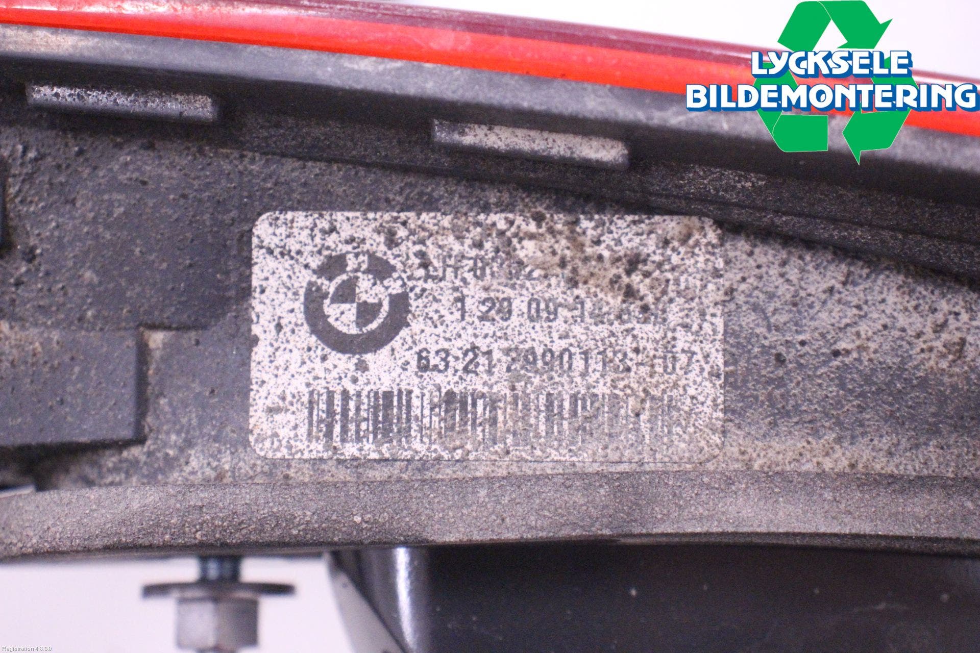 BMW X1 E84 10-15 Bakljus Lucka Vä