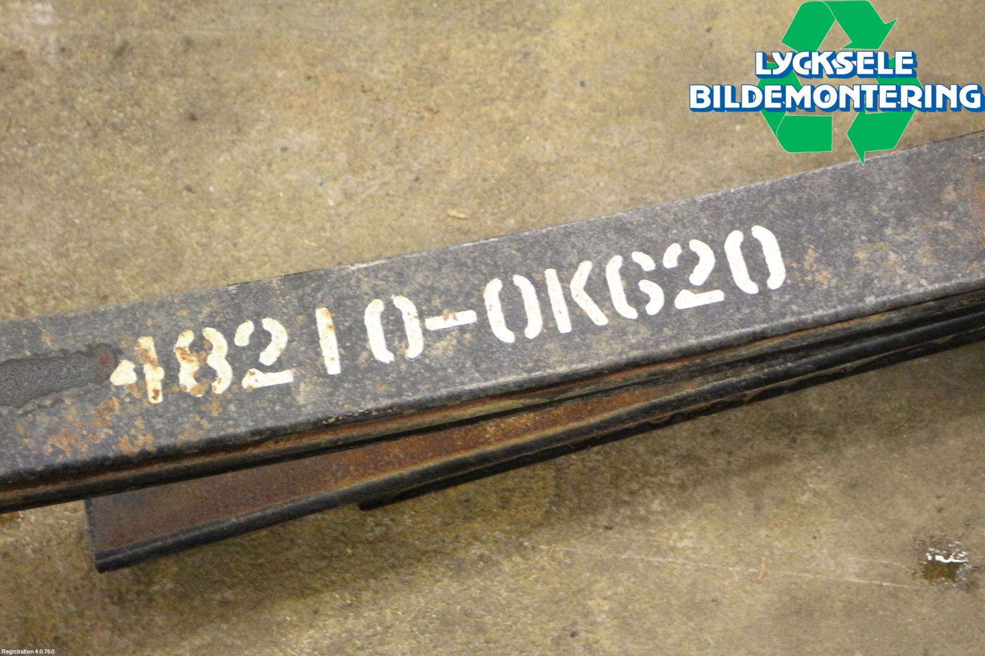 Toyota HILUX 16- Fjäder Bak Blad