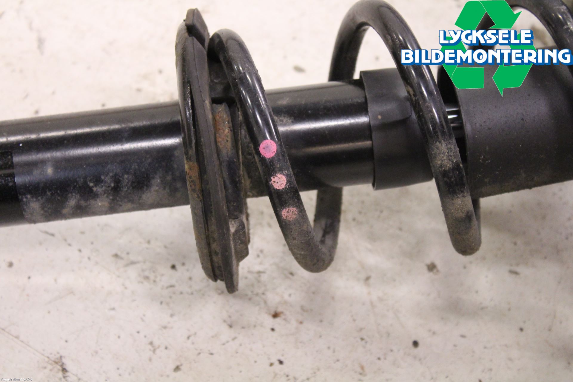 Audi A4 12-15 Fjäderben Fram Höger