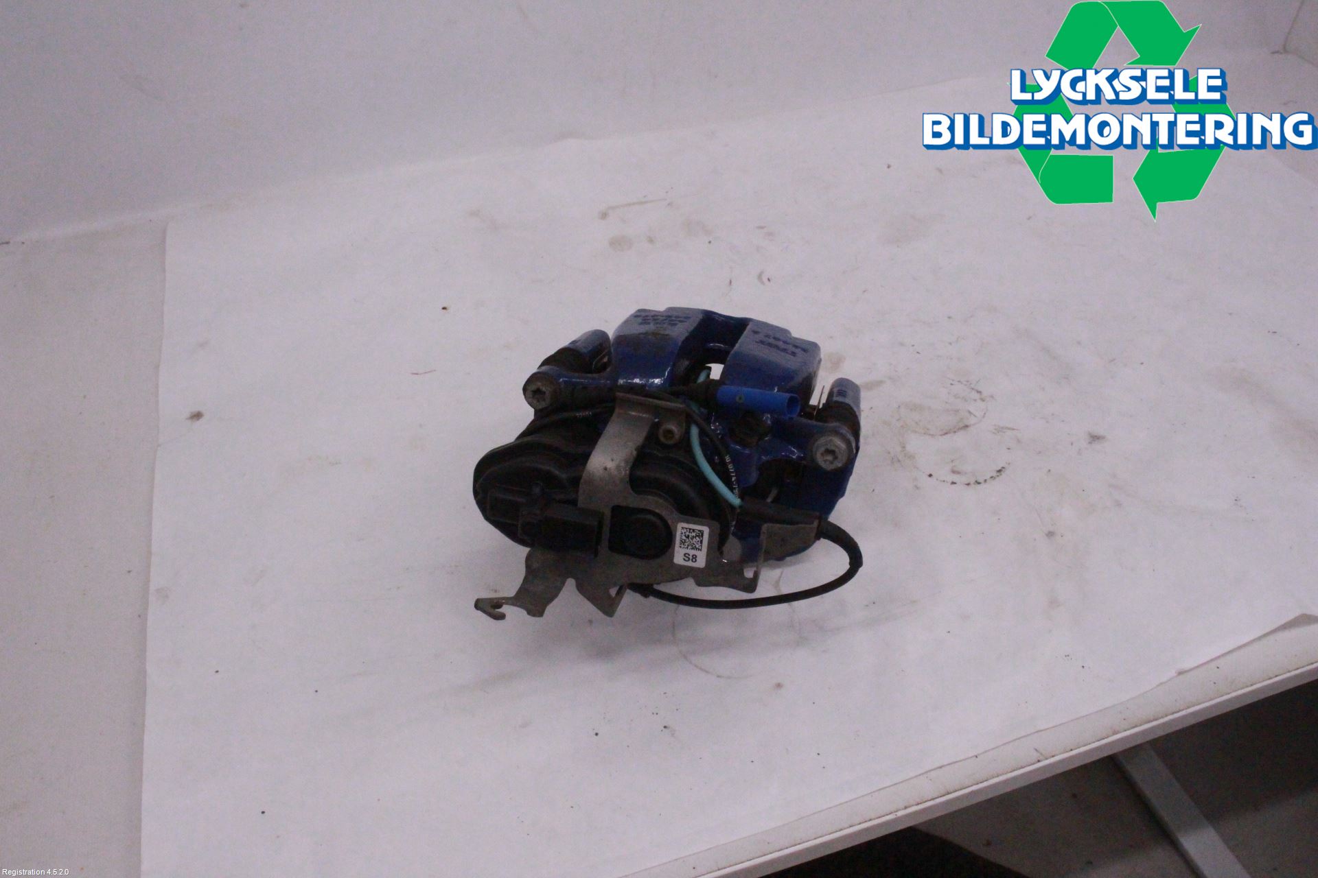 BMW 5 G30/G31/F90 17-23 Bromsok Bak Höger