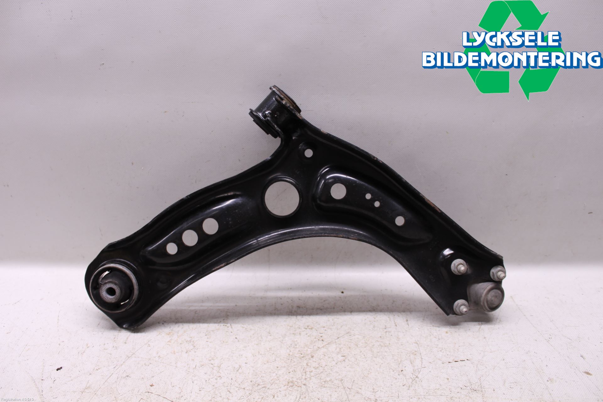 Skoda OCTAVIA (5E) 13-20 Bärarm Fram Undre Vä