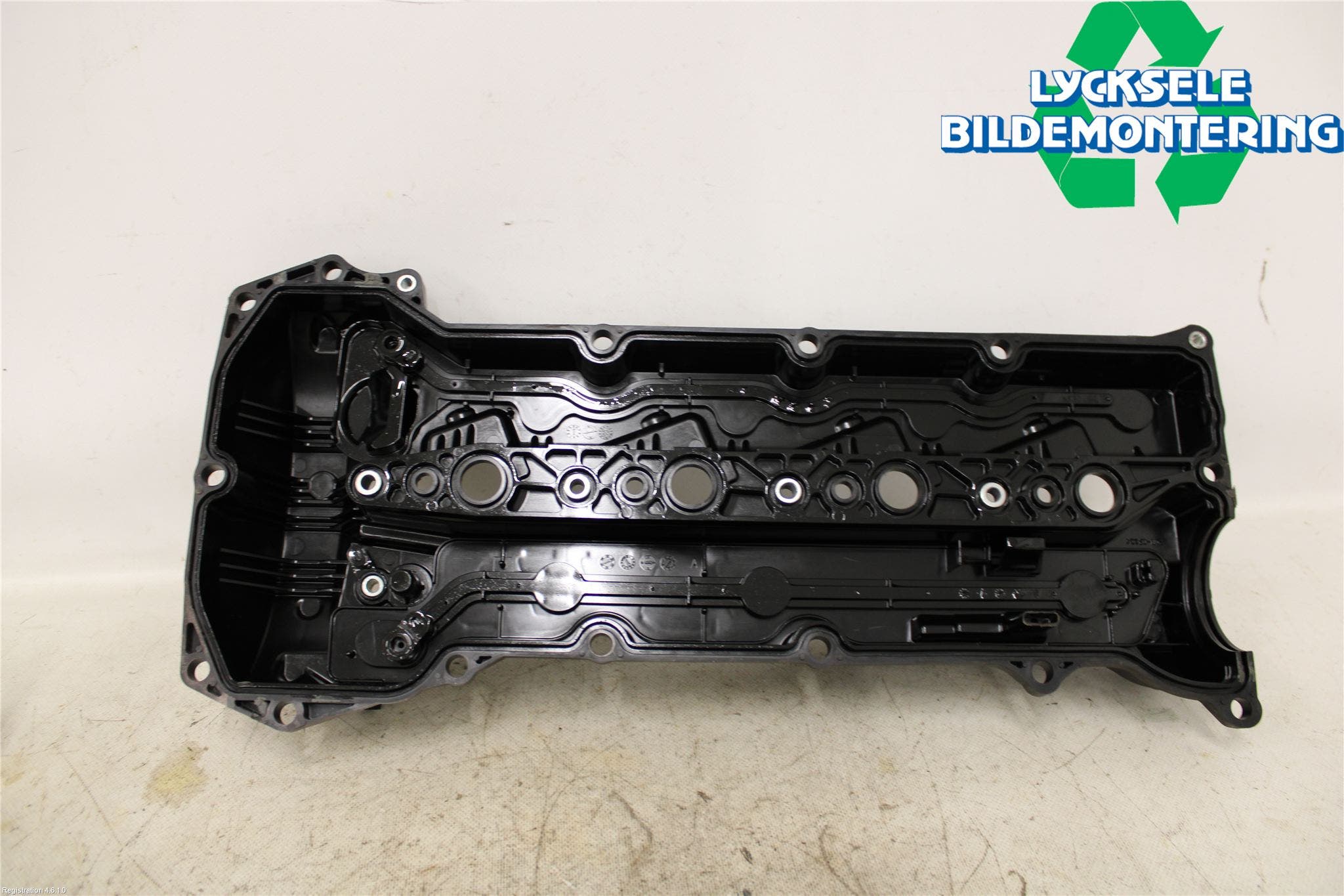 Toyota HILUX 16- Ventilkåpa