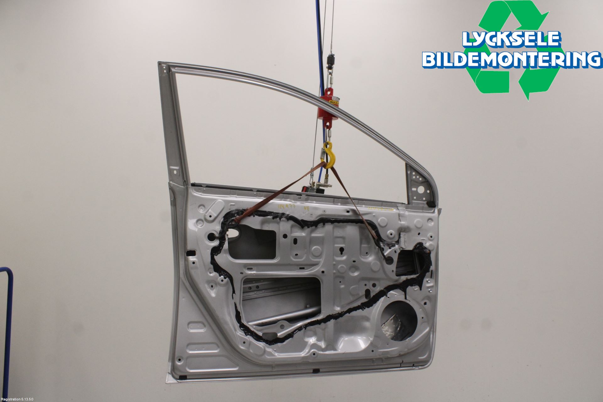Toyota AURIS 13-19 Dörr Fram Vänster