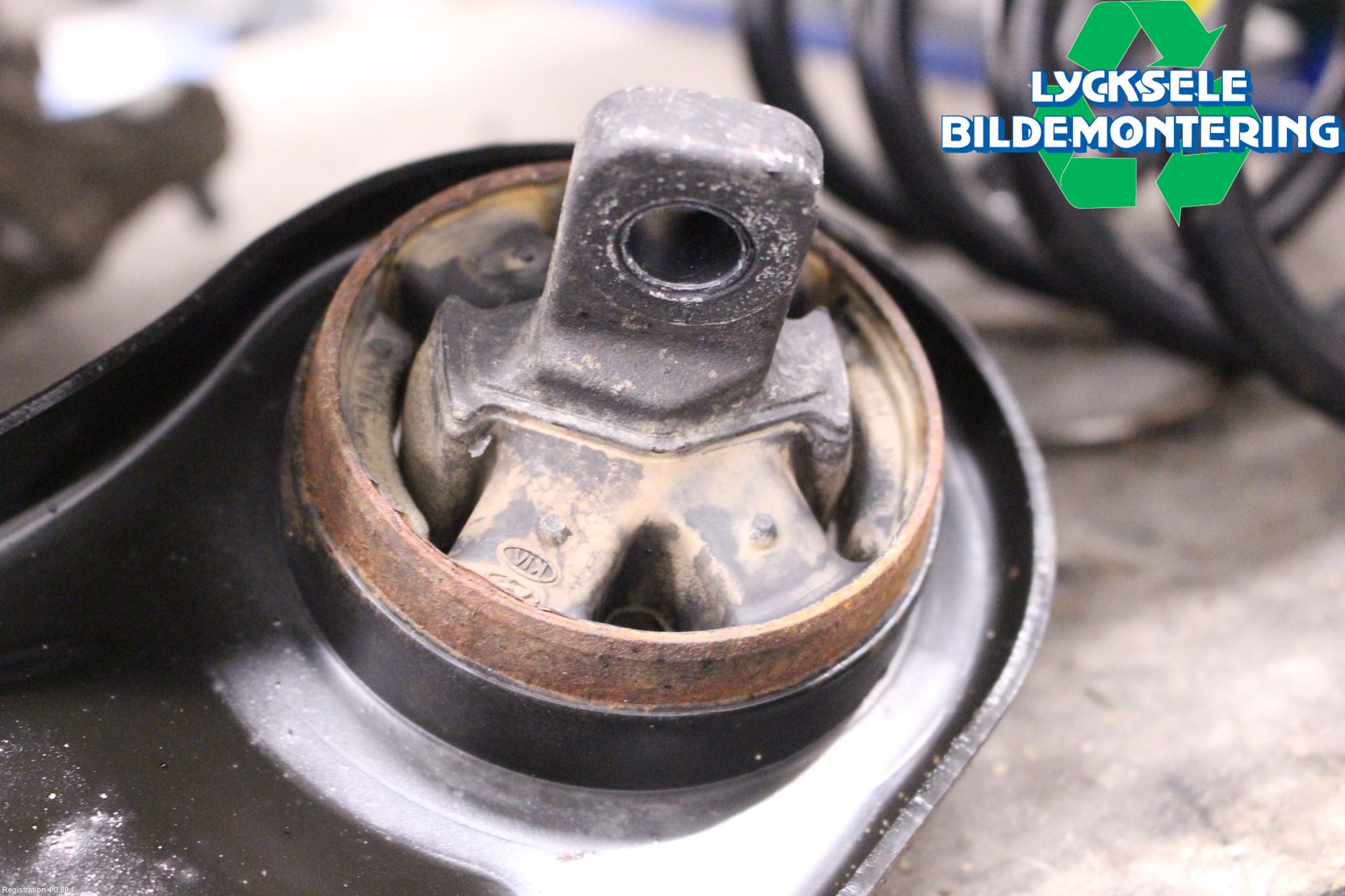 Kia SORENTO 21- Bärarm Bak Vänster