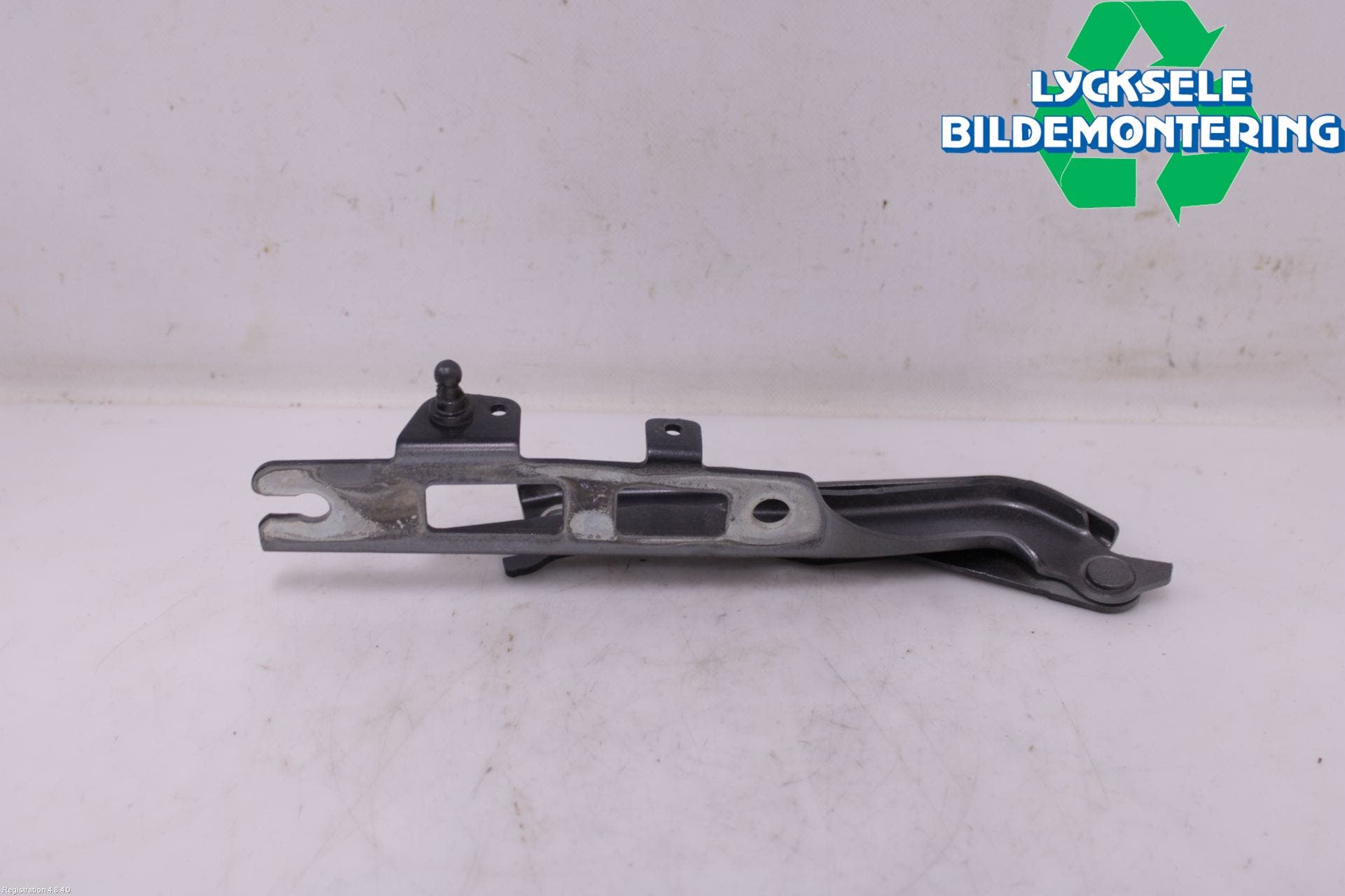 Alfa VW TIGUAN 24- Huvgångjärn