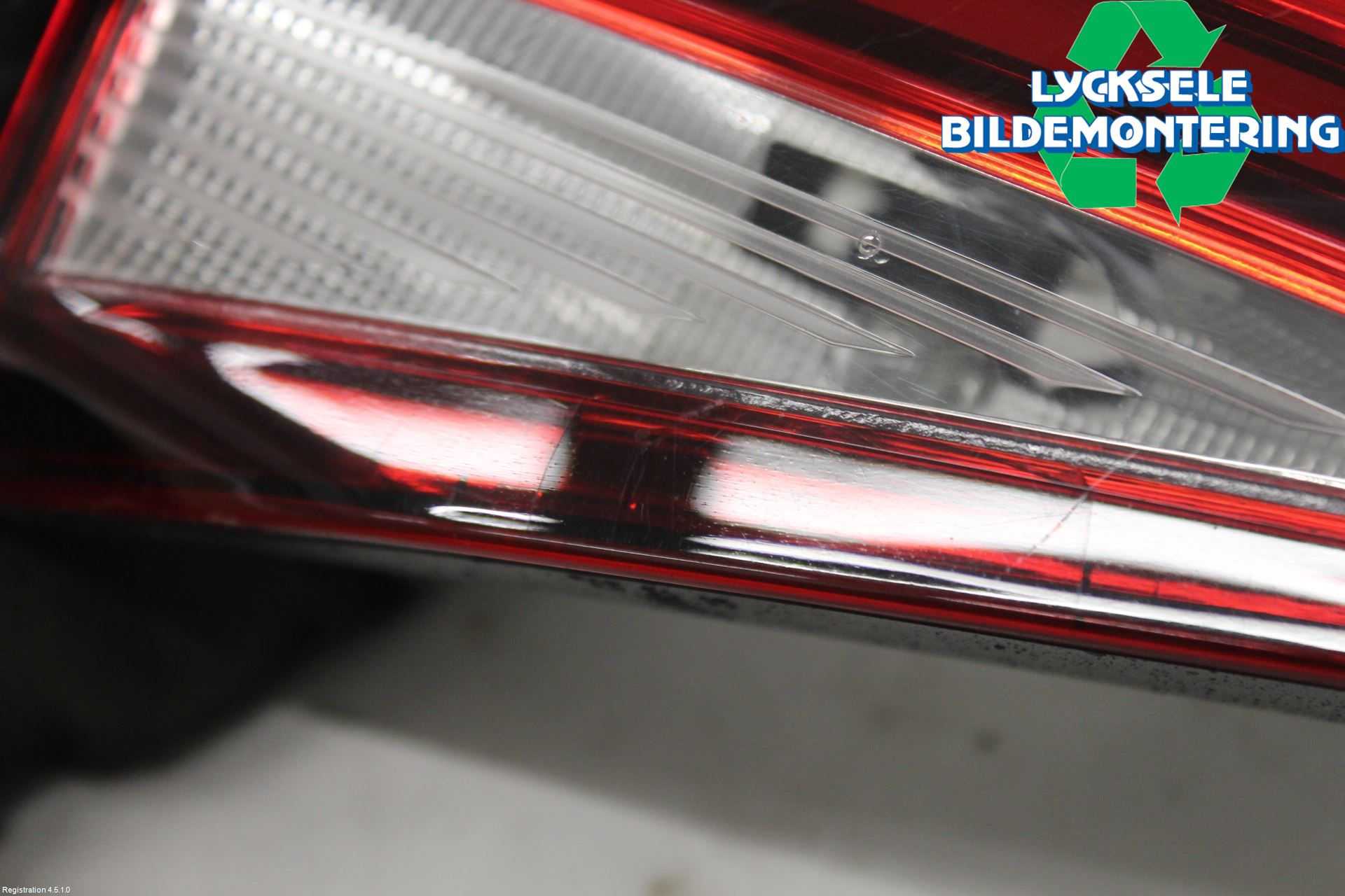 Seat ATECA 16->> Bakljus Lucka Vä