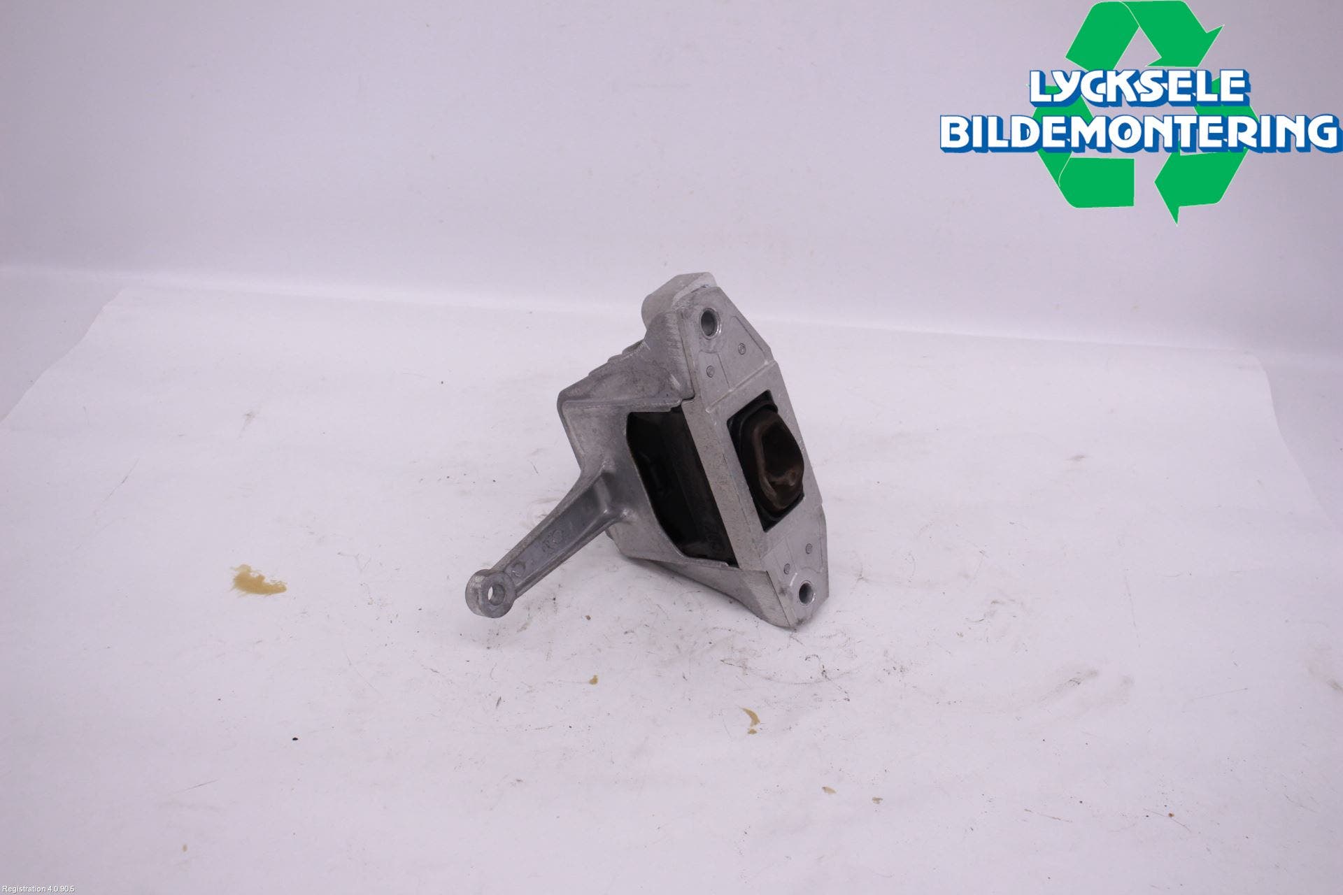 Hyundai i30 PD 17- Motorfäste