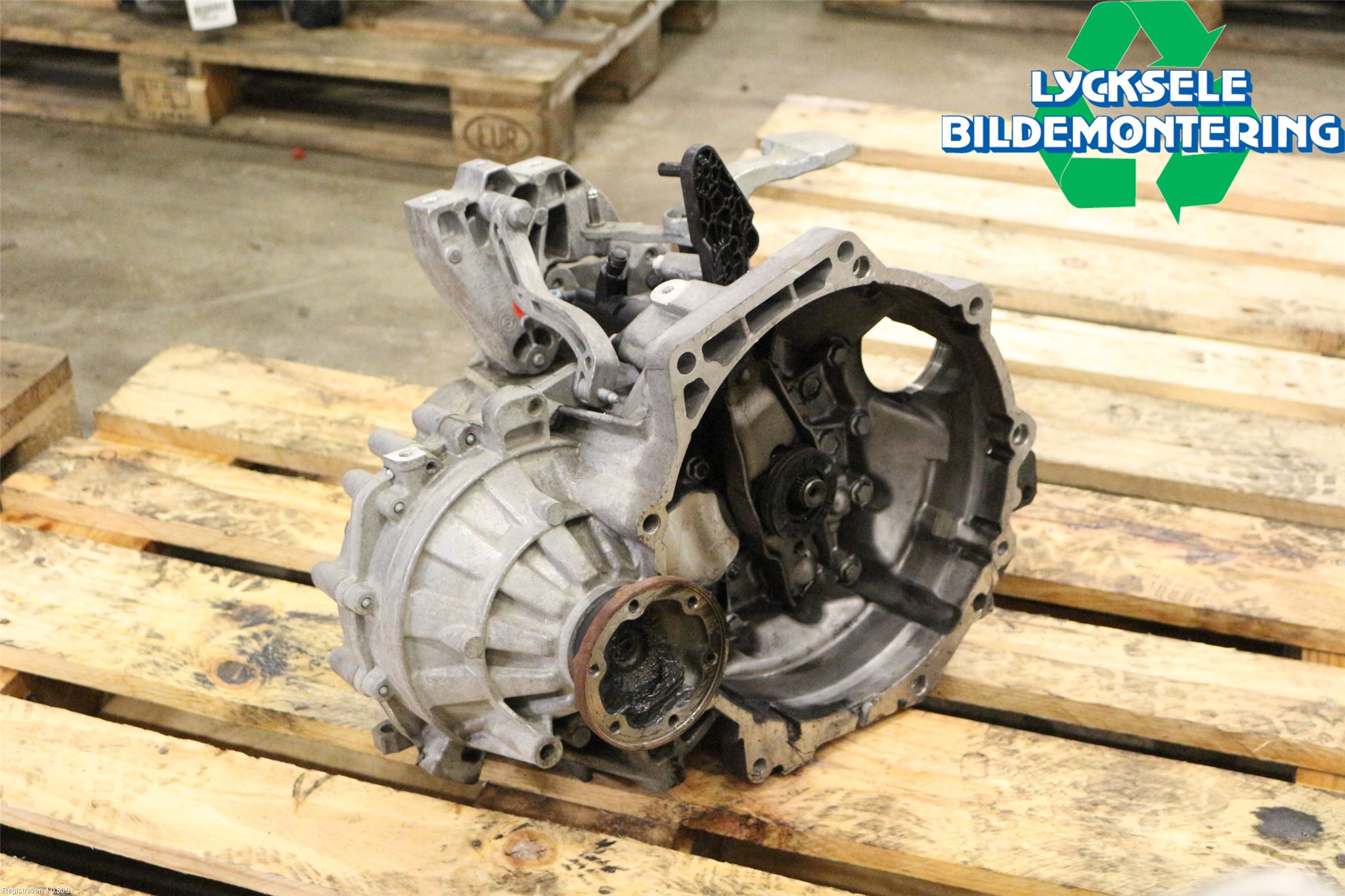 Volkswagen VW PASSAT 15-19 Växellåda Man 6 Vxl