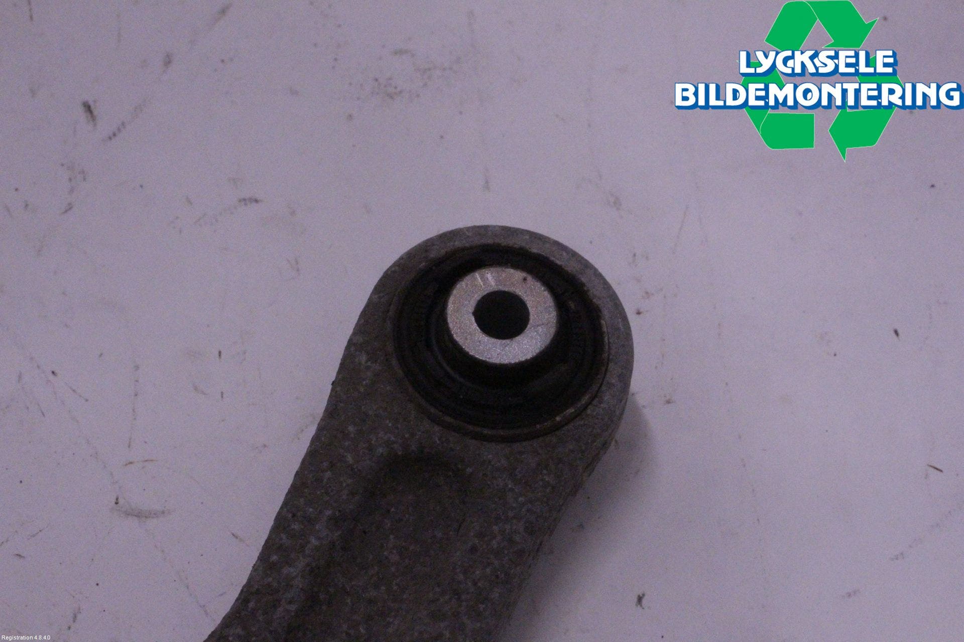 Volkswagen VW ID.4 21- Bärarm Bak Höger