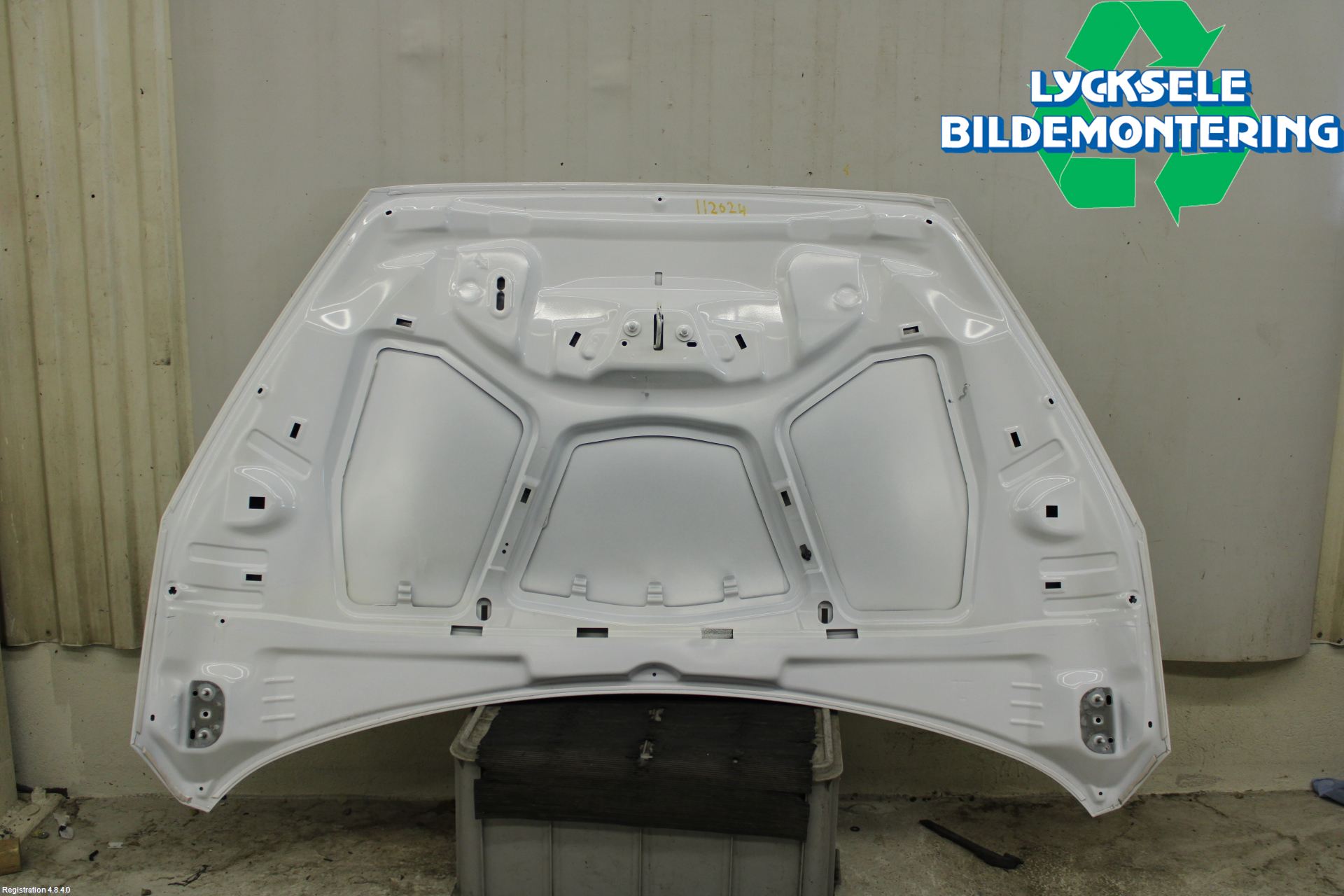 Ford FOCUS 15-18 Huv Fram