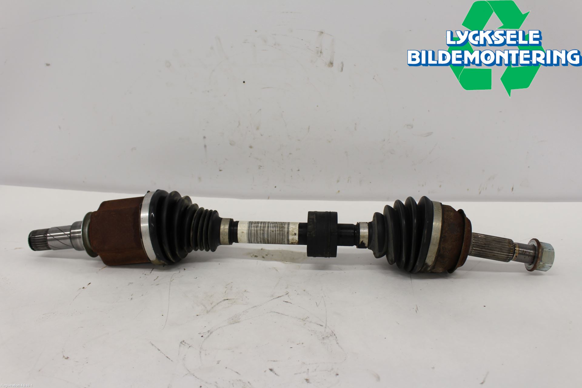 Nissan QASHQAI 17-21 Drivaxel Fram Vänster