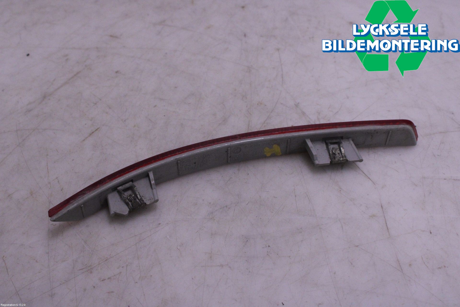 BMW 5 F10/F11/F18 09-17 Dimljus/Reflex Bak