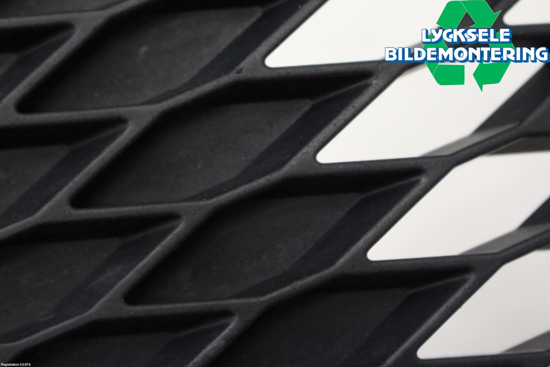 Audi Q7/SQ7 Grilldel Vänster