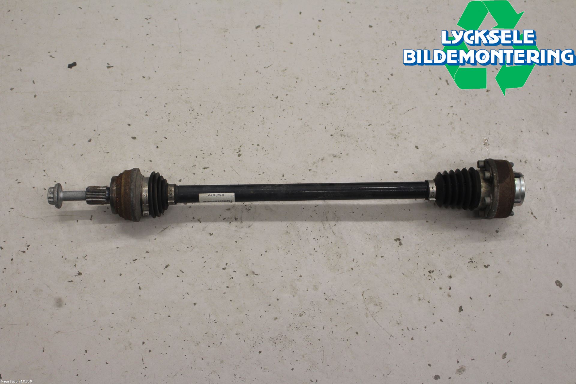 Skoda SUPERB 16-24 Drivaxel Bak Höger