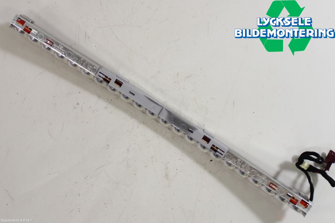 Mercedes-Benz MB E-KLASS (W212) 09-16 Bromsljus Bakruta