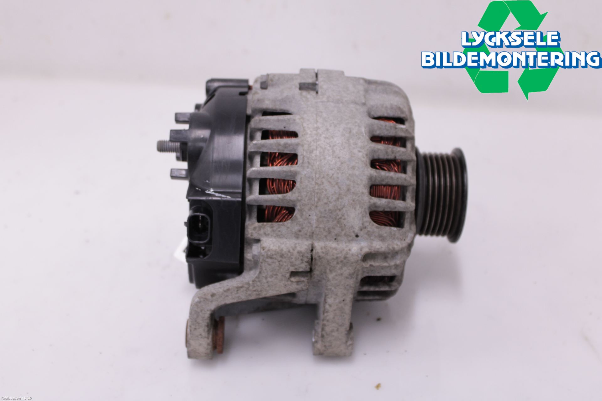 Opel ASTRA J 10-15 Generator