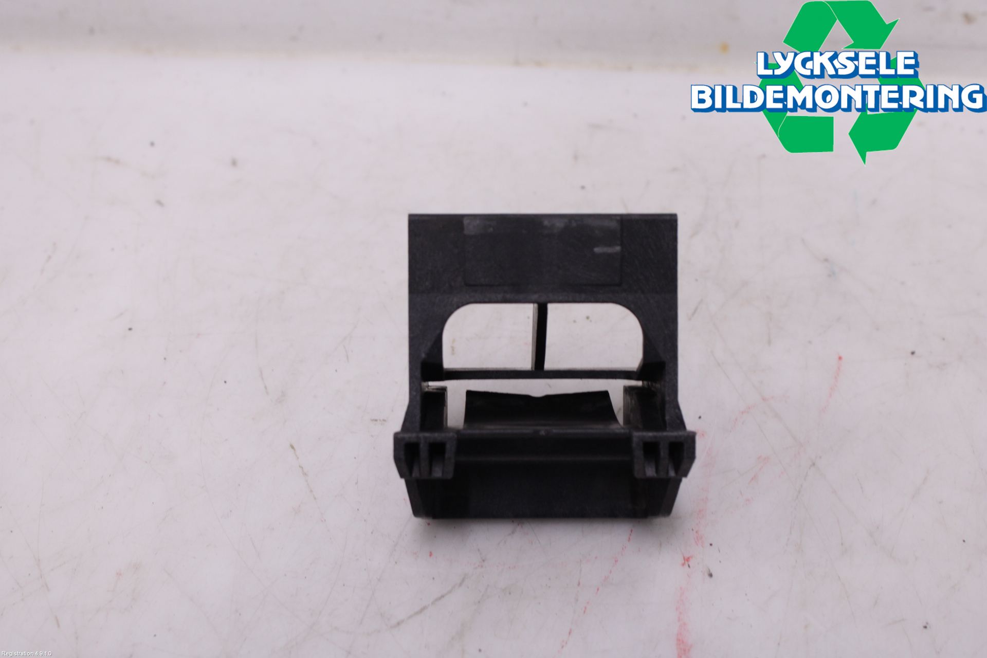 BMW 5 E60/61 Sed/Tou 02-10 Kylarfäste-Ram-Balk