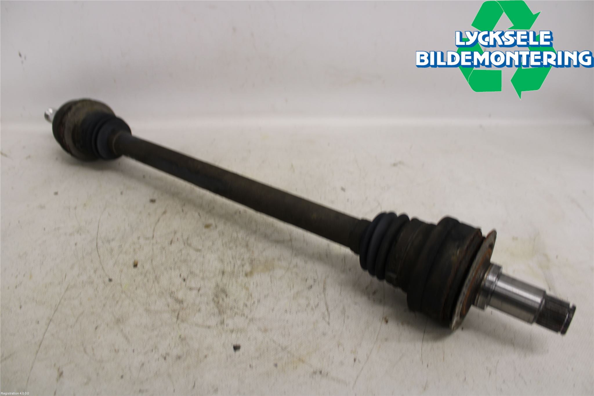 Mercedes-Benz MB E-KLASS (W212) 09-16 Drivaxel Bak Vänster
